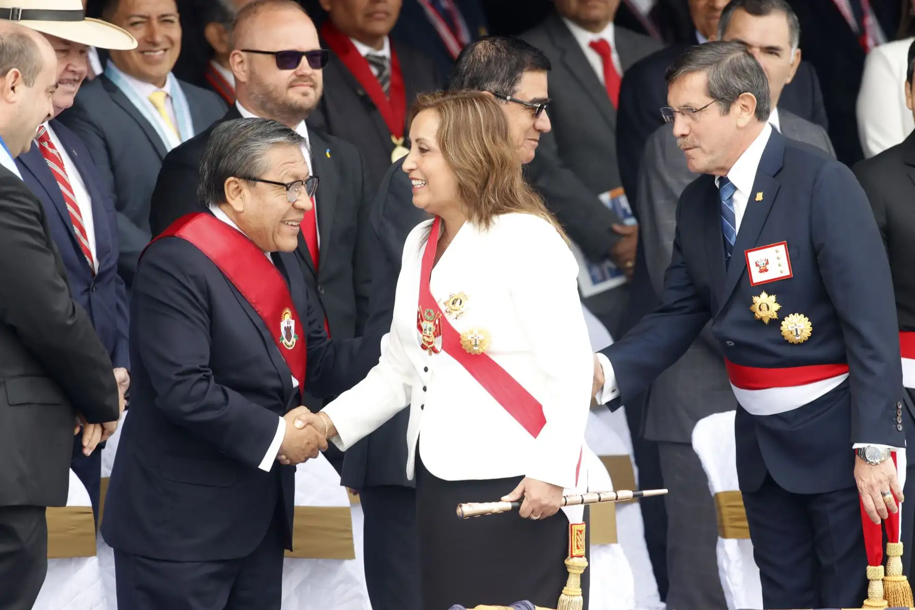 La presidenta Dina Boluarte participa en la ceremonia por el 202.° aniversario de la Marina de Guerra del Perú y el 144.° aniversario del glorioso Combate Naval de Angamos Foto: ANDINA/Vidal Tarqui
