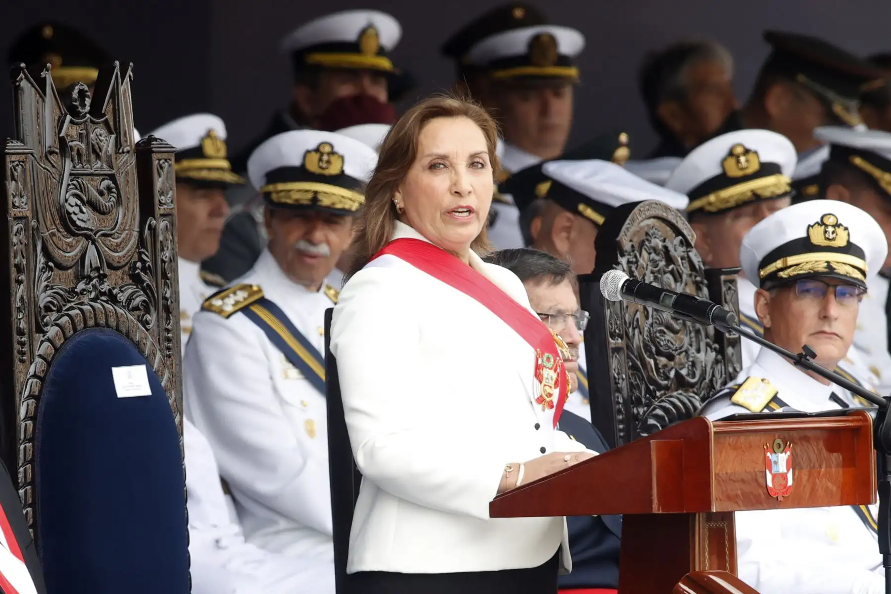 La presidenta Dina Boluarte participa en la ceremonia por el 202.° aniversario de la Marina de Guerra del Perú y el 144.° aniversario del glorioso Combate Naval de Angamos Foto: ANDINA/Vidal Tarqui