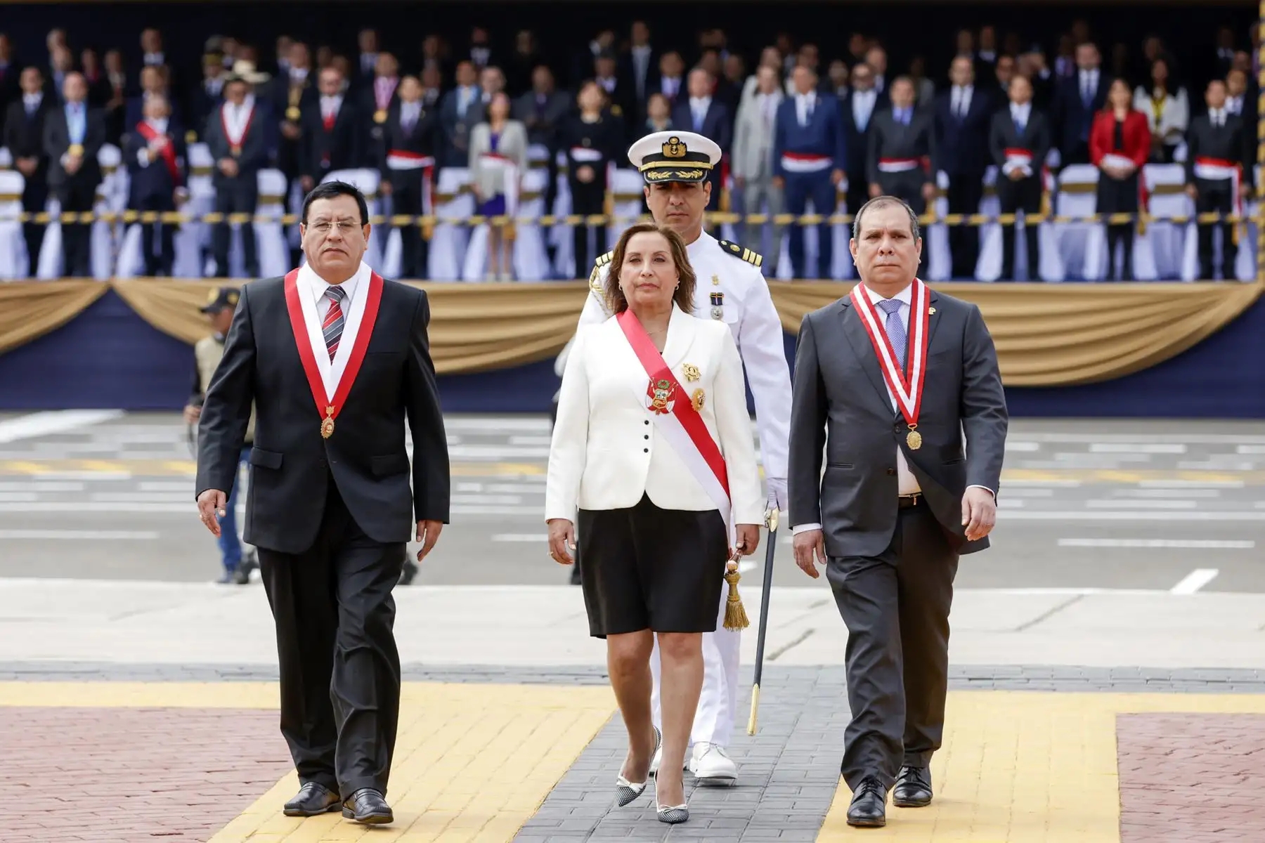 La presidenta Dina Boluarte participa en la ceremonia por el 202.° aniversario de la Marina de Guerra del Perú y el 144.° aniversario del glorioso Combate Naval de Angamos.
Foto: ANDINA/Prensa Presidencia