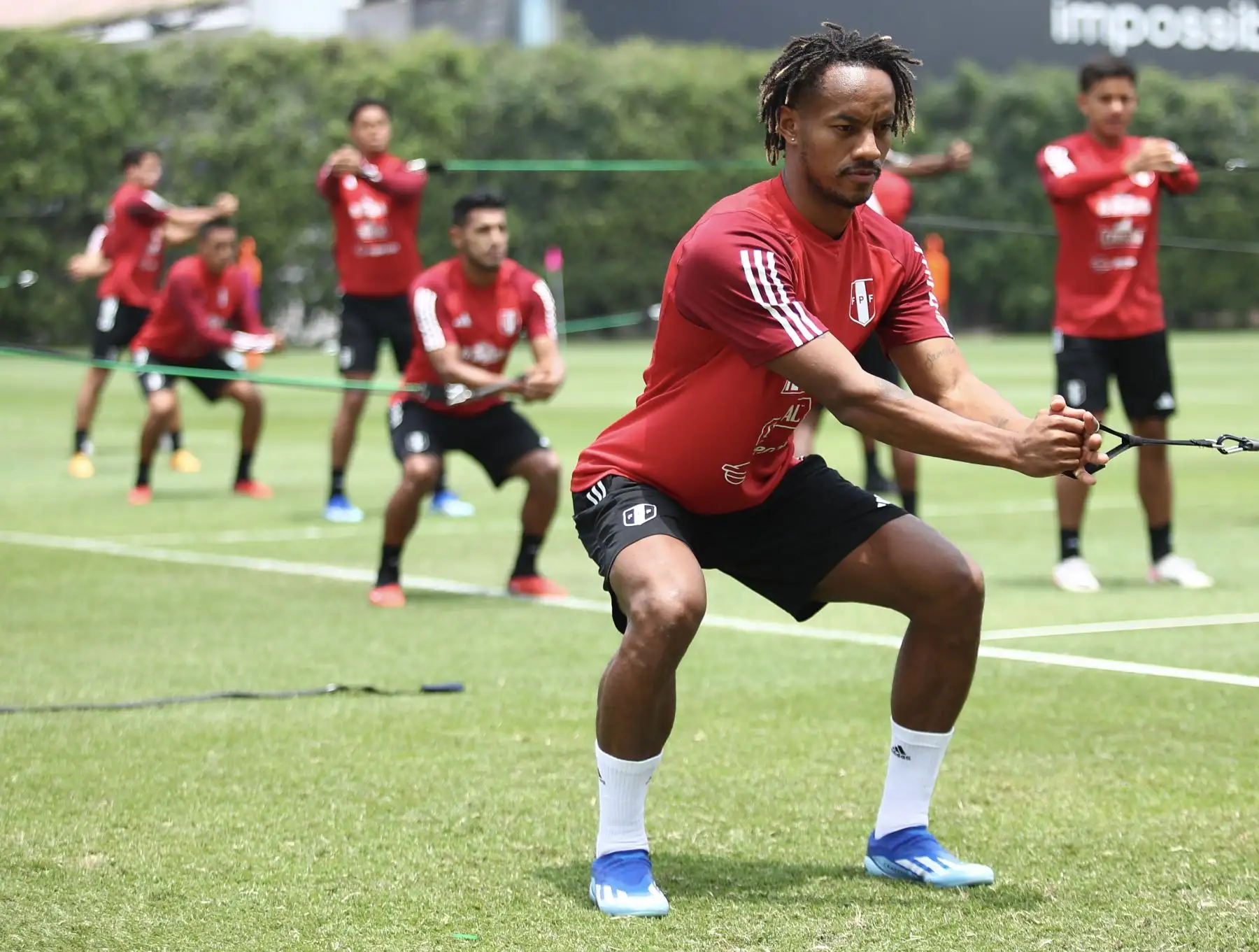 Selección Peruana realiza entrenamientos  con miras a afrontar a Chile, por la fecha tres  de las Eliminatorias al Mundial 2026.
Foto: FPF