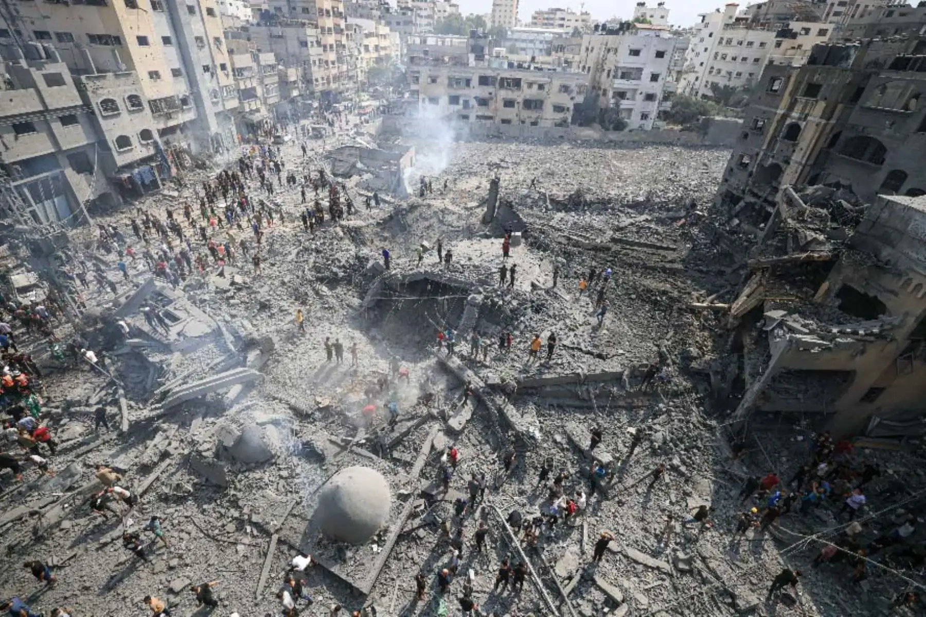 El domingo, el gobierno declaró oficialmente la guerra al grupo militante palestino que controla Gaza y el primer ministro Benjamín Netanyahu advirtió a Israel que se prepare para un conflicto "largo y difícil". Foto: AFP