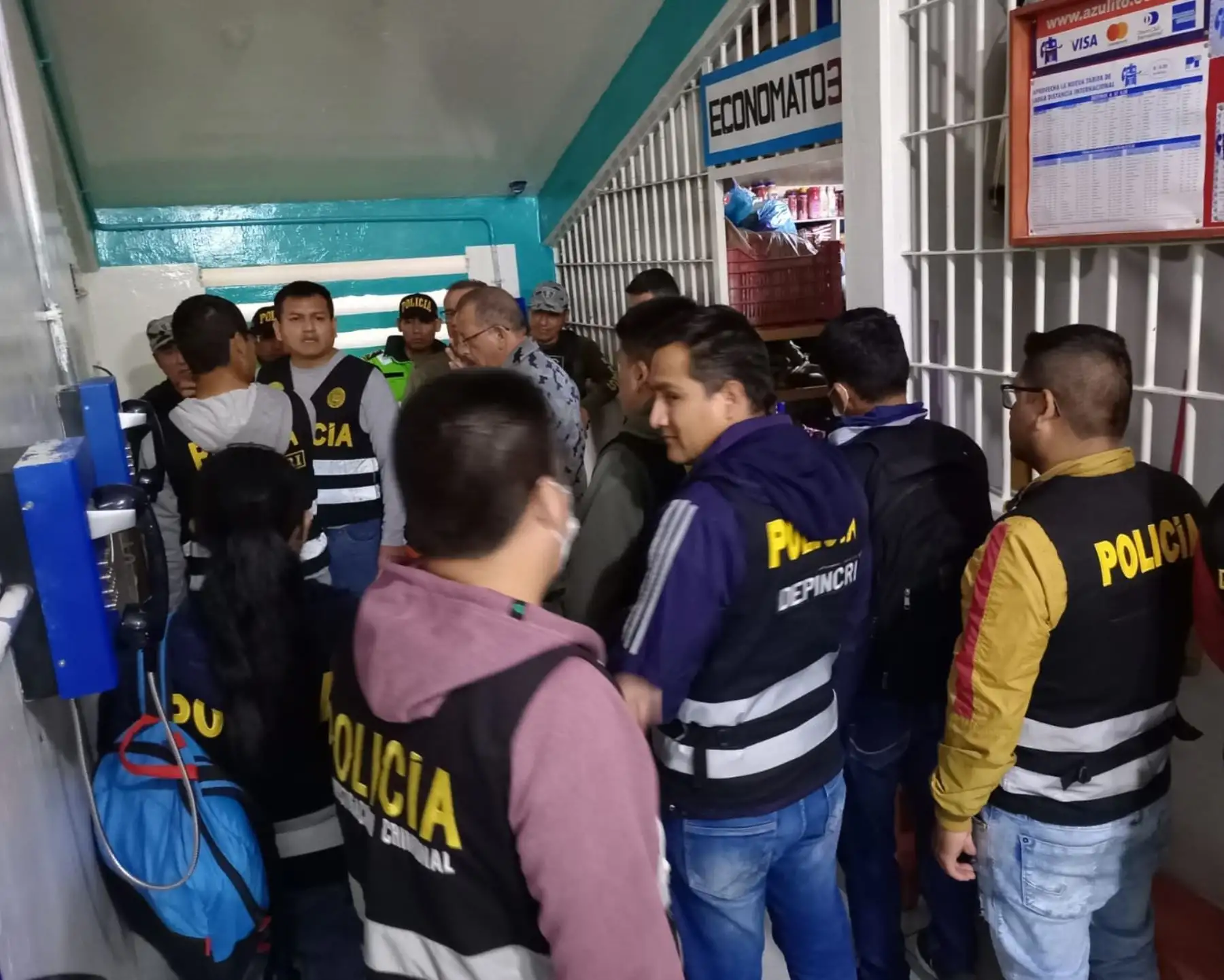 Autoridades incautan droga, dinero y agendas con números telefónicos de probables víctimas de extorsión durante un megaoperativo ejecutado en el penal de Potracancha, en Huánuco. ANDINA/Difusión