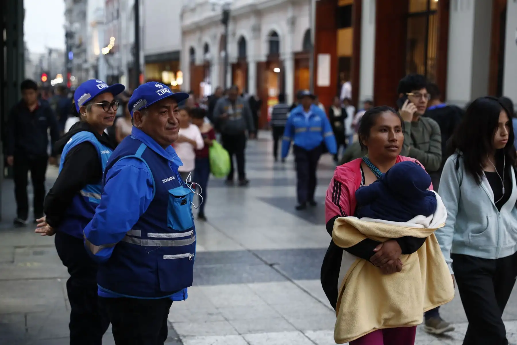El Poder Ejecutivo declaró el estado de emergencia en el Cercado de Lima y Lince con el fin de luchar contra la inseguridad ciudadana, además de combatir el proxenetismo y la prostitución. Foto: ANDINA/Daniel Bracamonte