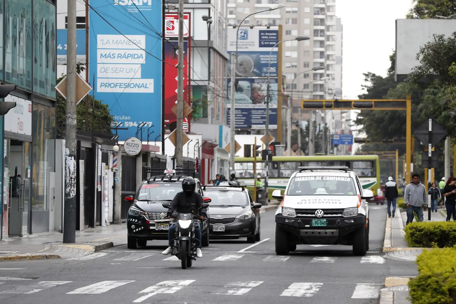 El Poder Ejecutivo declaró el estado de emergencia en el Cercado de Lima y Lince con el fin de luchar contra la inseguridad ciudadana, además de combatir el proxenetismo y la prostitución. Foto: ANDINA/Daniel Bracamonte