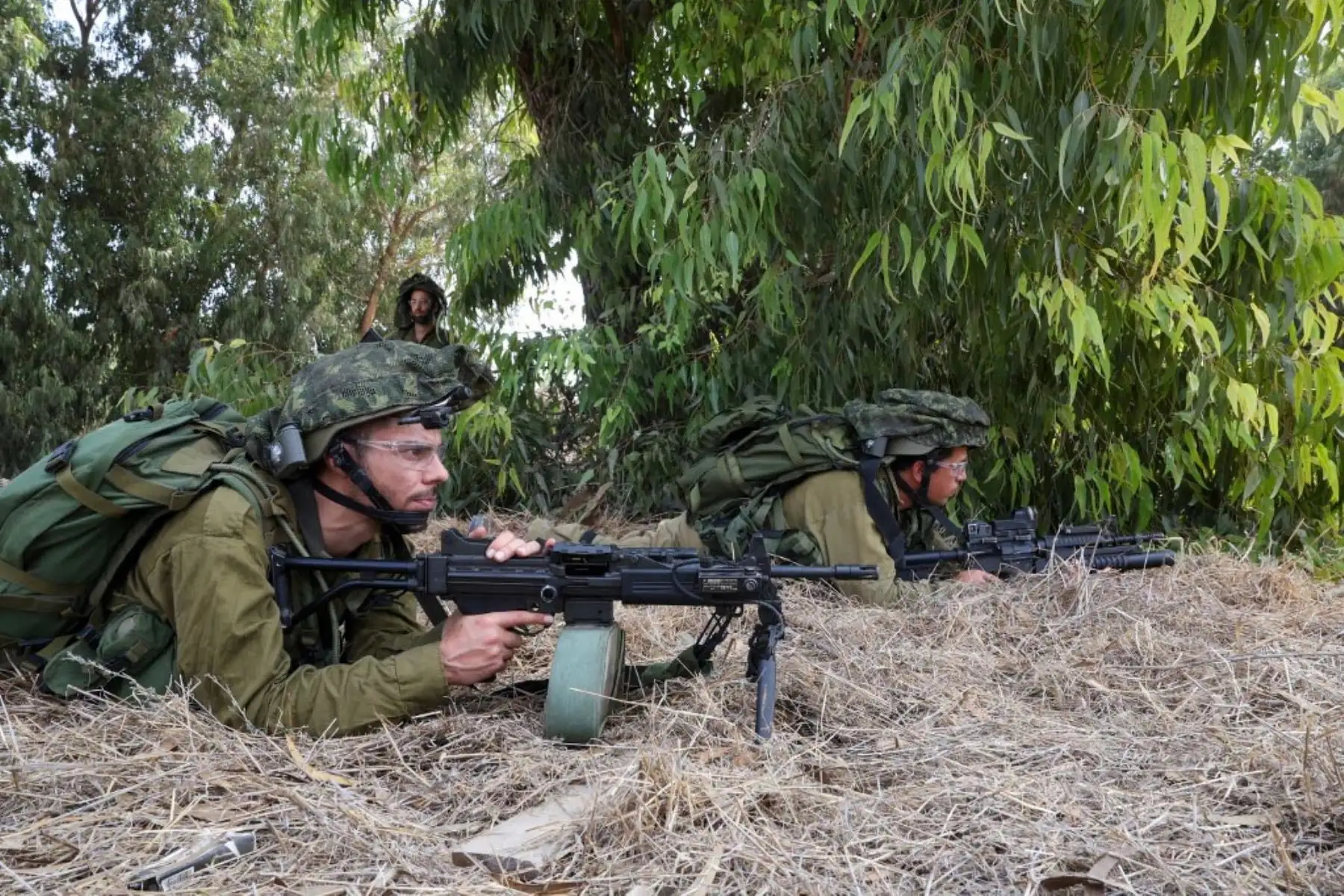 El número de muertos en Israel ha superado los 900 debido al peor ataque en los 75 años de historia del país, mientras que funcionarios de Gaza han informado de 687 personas muertas hasta ahora. Foto: AFP