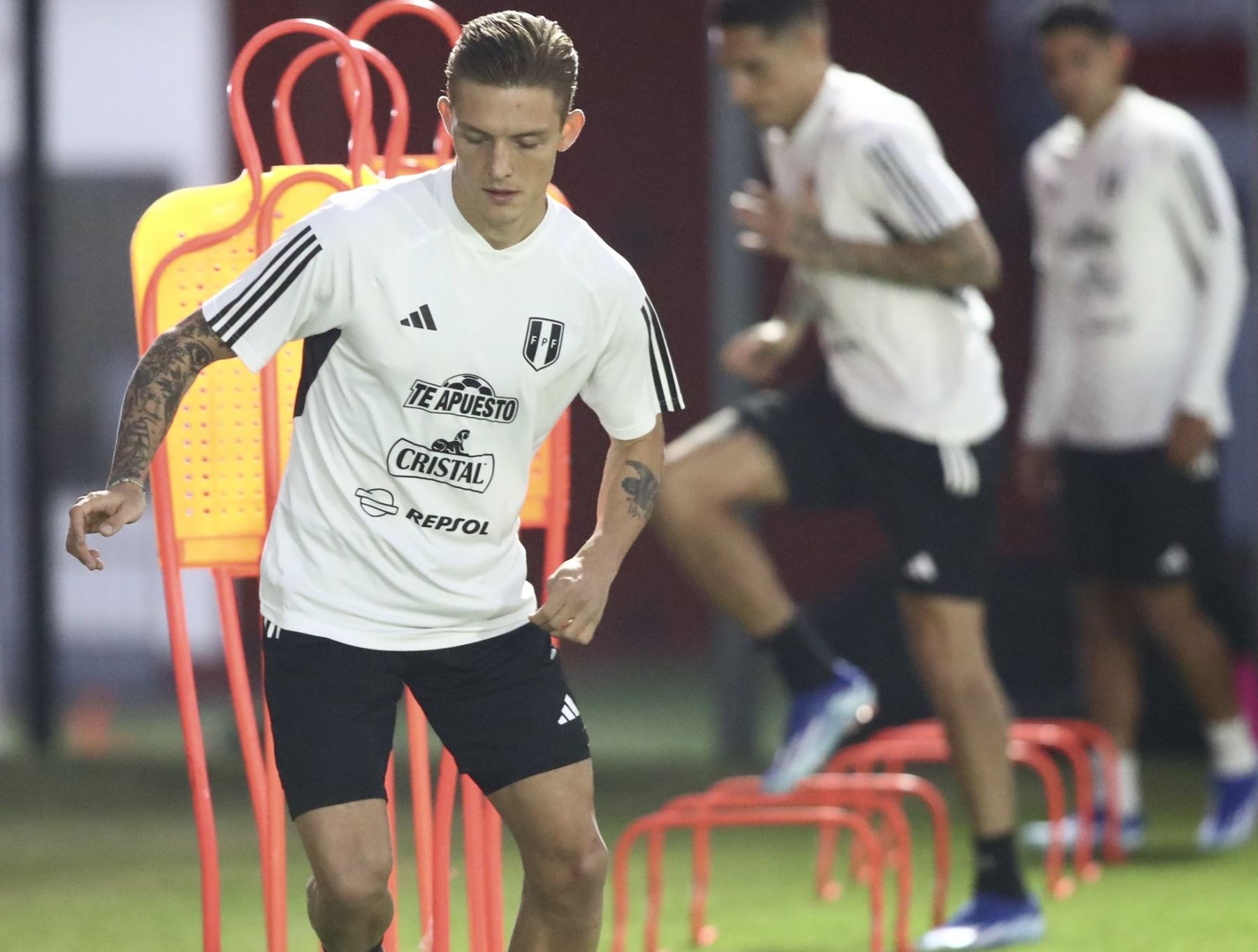 Oliver Sonne es una de las caras nuevas que presenta Juan Reynoso para afrontar la segunda jornada doble de las Eliminatorias