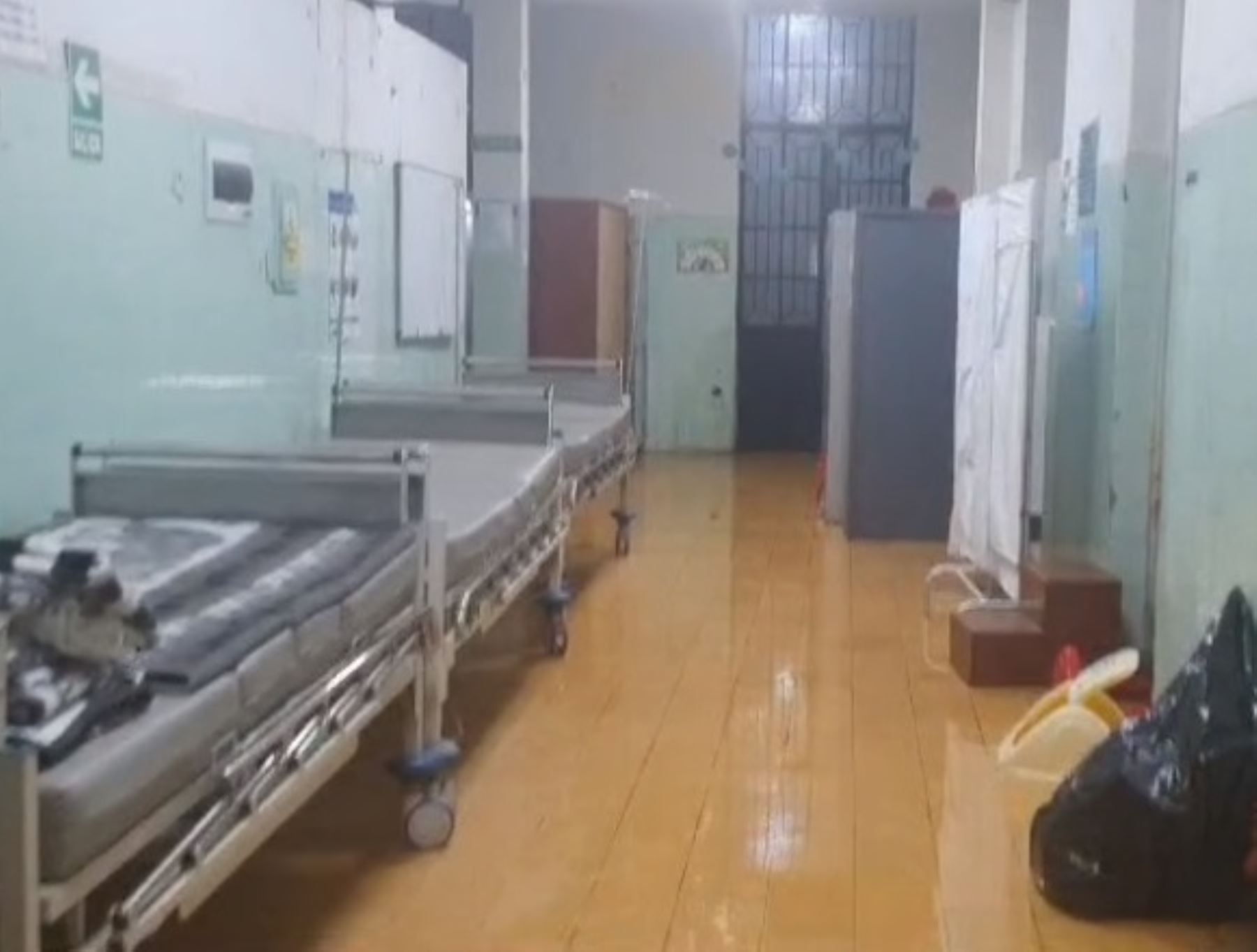 El Hospital Las Mercedes de Chiclayo fue uno de los más afectados por la lluvia intensa de más de tres horas que se registró anoche en la capital de la región Lambayeque. ANDINA/Difusión