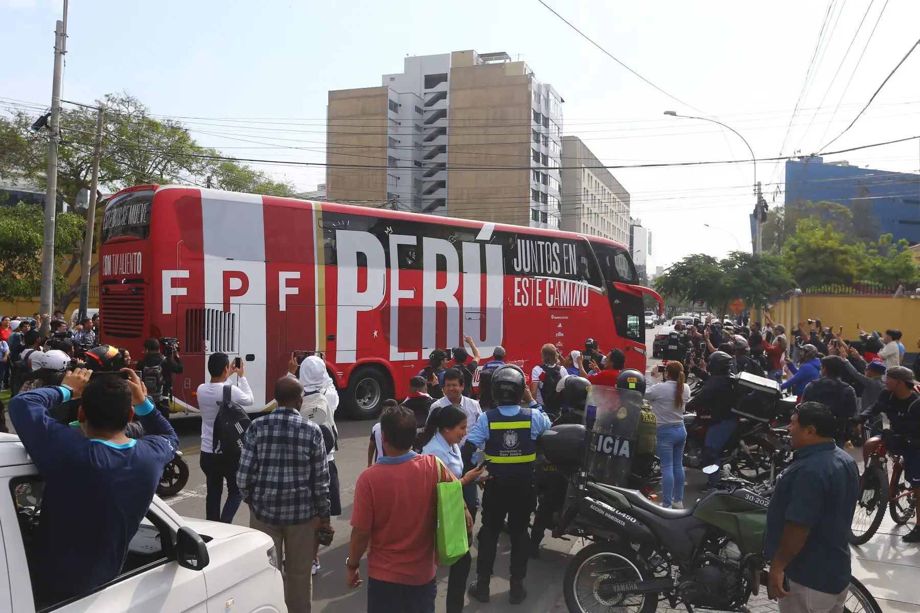 Selección Peruana deja el  hotel de concentración y se dirige al aeropuerto con rumbo a Chile para enfrentat al seleccionado chileno por  las Eliminatorias 2023. Foto:ANDINA/Eddy Ramos
