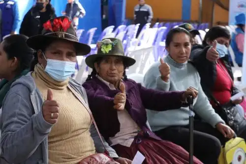 Pobladores asegurados y no asegurados recibieron atenciones en medicina interna, medicina general, odontología, geriatría y exámenes de laboratorio. Foto: ANDINA/EsSalud