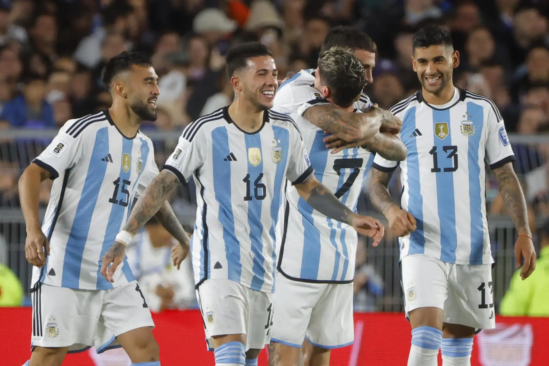Con gol de Nicolás Otamendi en el primer tiempo, la selección de Argentina derrota a la de Paraguay por 1-0 en el proceso de eliminatorias para el Mundial de fútbol 2026. Foto: EFE