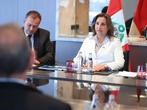 Presidenta Dina Boluarte con empresarios alemanes en Berlín. ANDINA/Prensa Presidencia