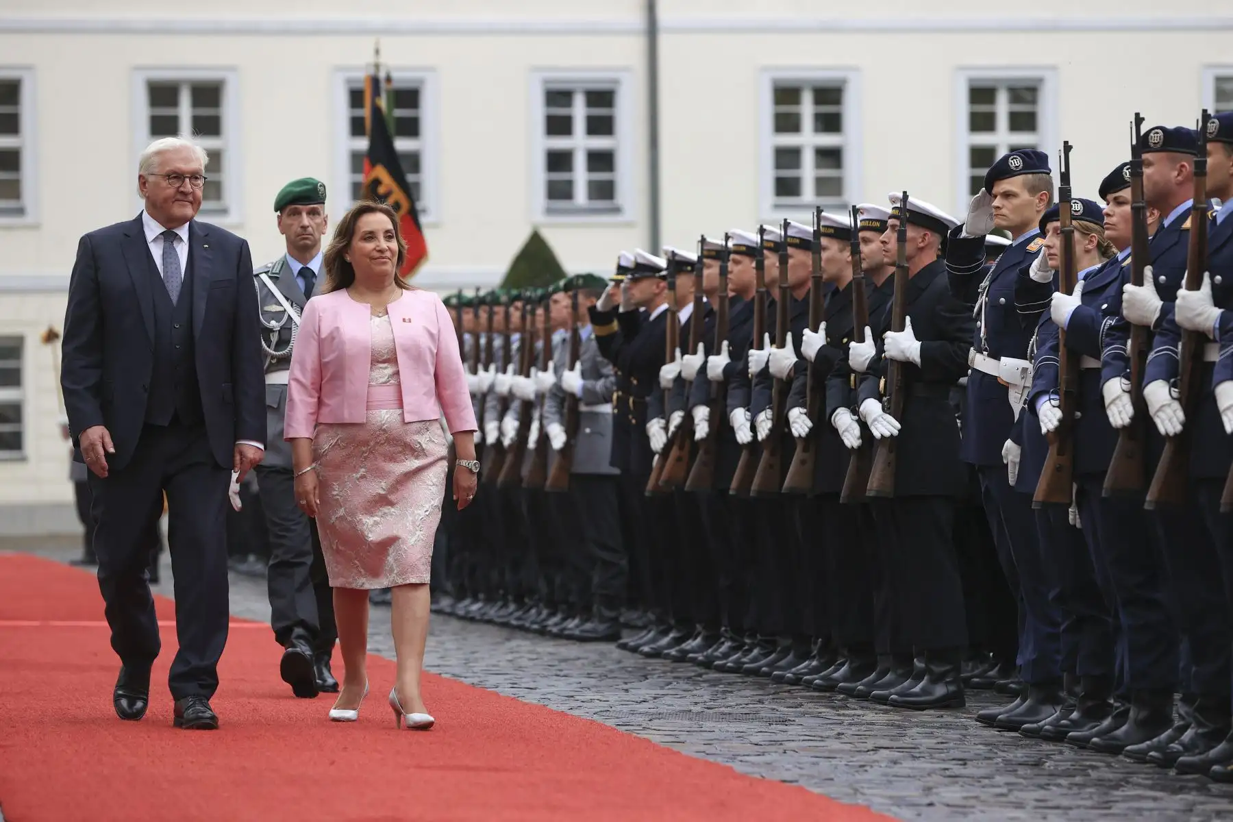 Presidenta Dina Boluarte se reunió con el presidente federal de Alemania, Frank-Walter Steinmeier, en el Palacio de Bellevue. 
Foto: ANDINA/Prensa Presidencia