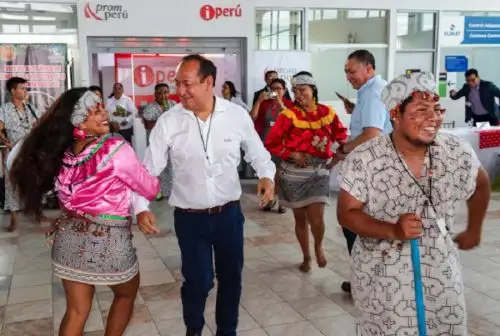 La Comisión de Promoción del Perú para la Exportación y el Turismo (Promperú) en convenio con Aeropuertos del Perú S.A unen esfuerzos para ofrecer un mejor servicio y atención al turista a través de la instalación de una oficina 
de Iperú, ubicada en la sala de llegadas del aeropuerto de Pucallpa, la que permitirá que más turistas tengan acceso de forma gratuita a información oficial de atractivos, rutas y destinos turístico de la región Ucayali y de todo el país.