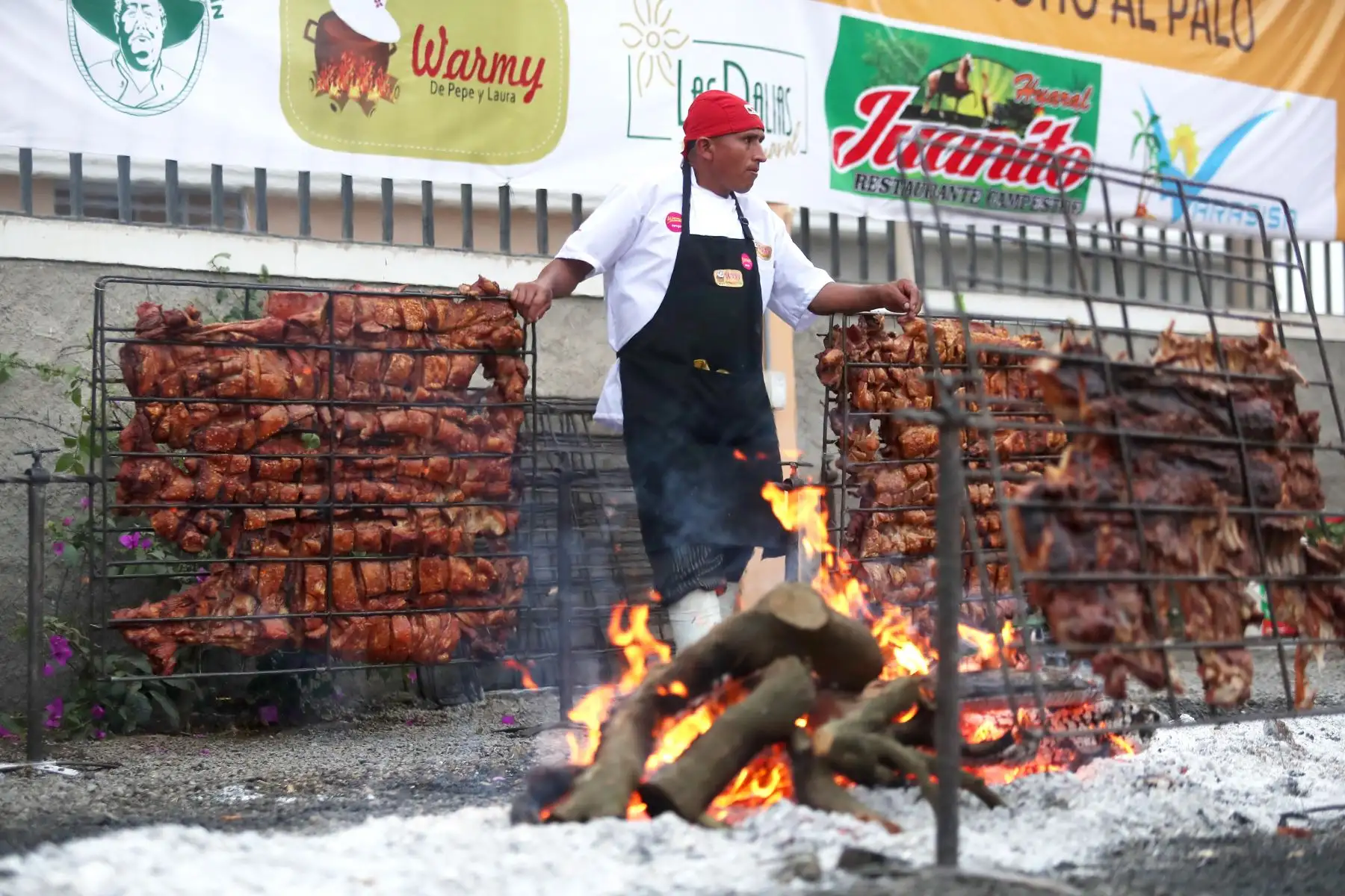 El evento gastronómico se llevará a cabo en el contexto de la celebración del Día del Chancho al Palo, que se festeja cada tercer domingo de octubre, según la Ordenanza Municipal 014-2013-MPH y la Ordenanza Regional 010-2014CR-GRL.Foto: ANDINA/Ricardo Cuba