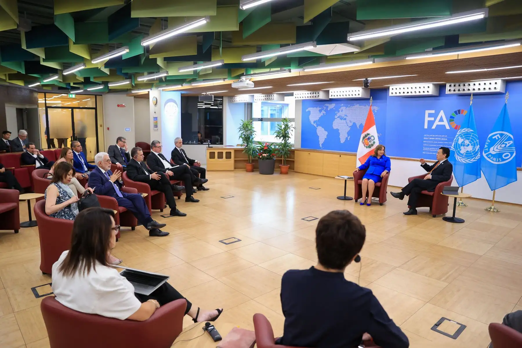 La presidenta Dina Boluarte se reunió con el director general de la Organización de las Naciones Unidas para la Alimentación y la Agricultura (FAO), QU Dongyu.
Foto: ANDINA/Prensa Presidencia