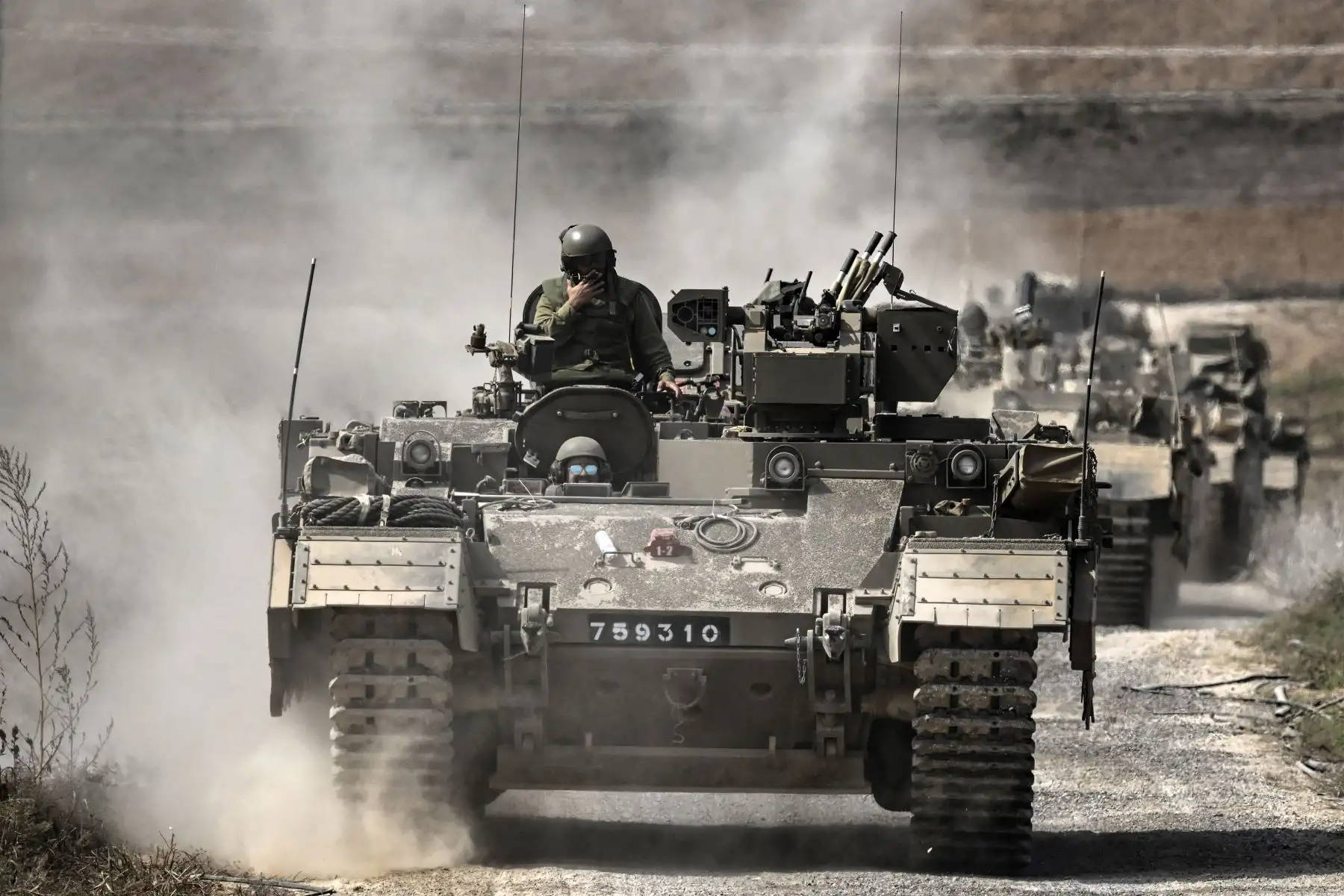 Movilización de blindados y artillería israelí en la franja de Gaza (imagen de archivo). Foto: AFP