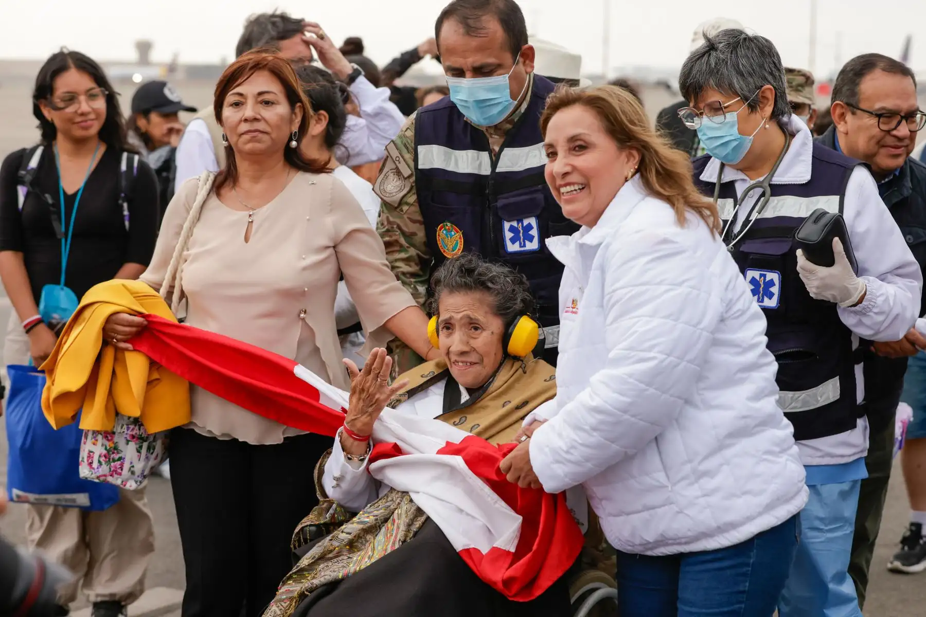 Ciudadanos peruanos repatriados de Israel arriban junto a comitiva presidida por la Presidenta Dina Boluarte a Lima.
Foto: ANDINA/Prensa Presidencia