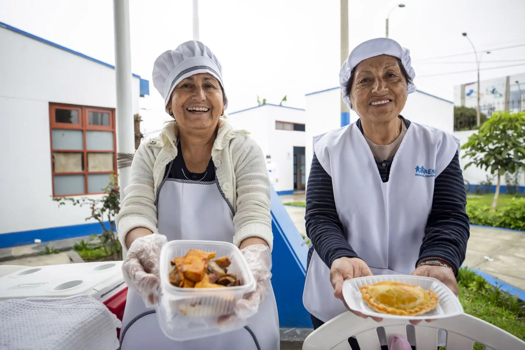 Día Nacional de la Persona con Discapacidad: usuarios de los CERPS EsSalud participan de feria artesanal y gastronómica. Foto: EsSalud