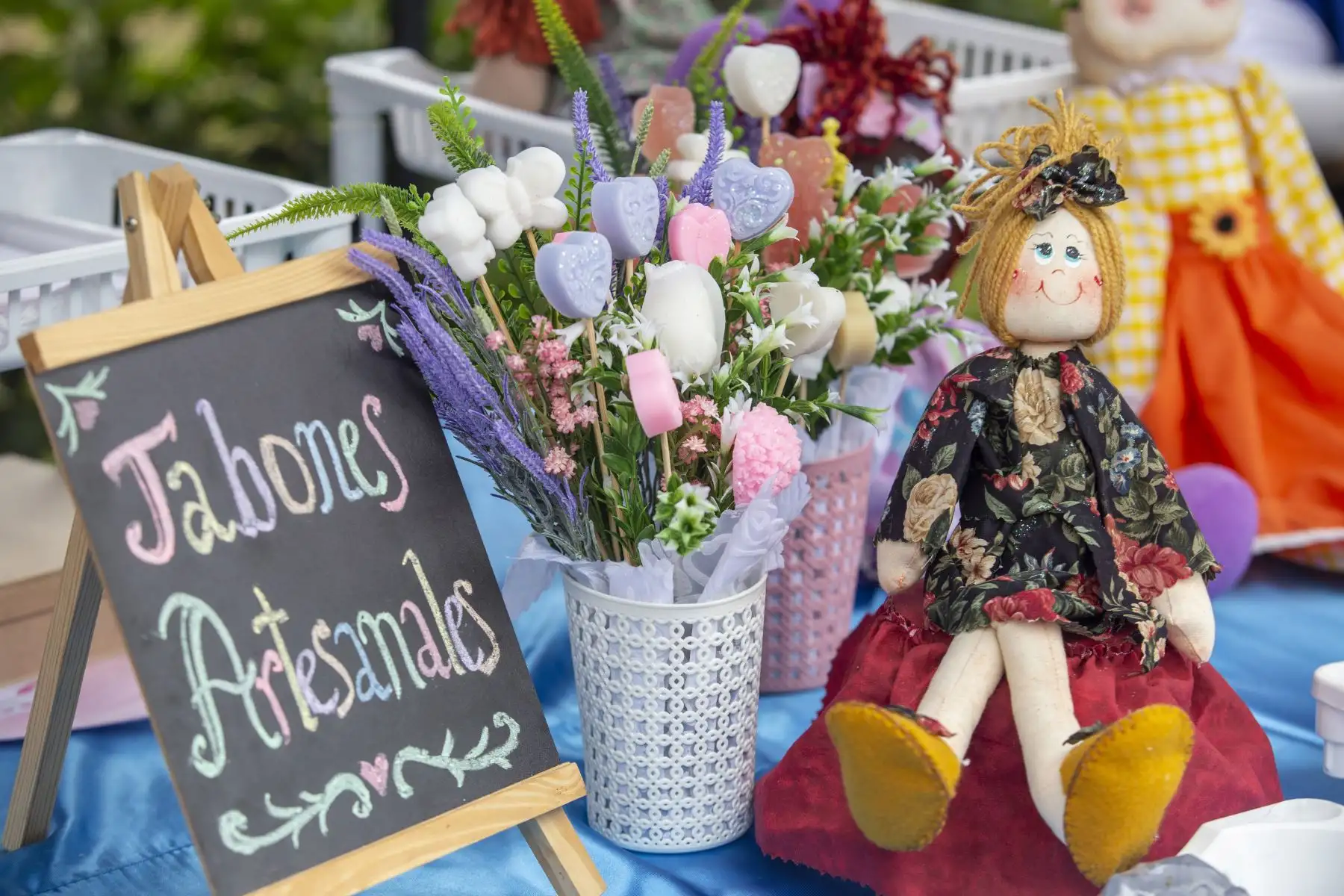 Día Nacional de la Persona con Discapacidad: usuarios de los CERPS EsSalud participan de feria artesanal y gastronómica. Foto: EsSalud