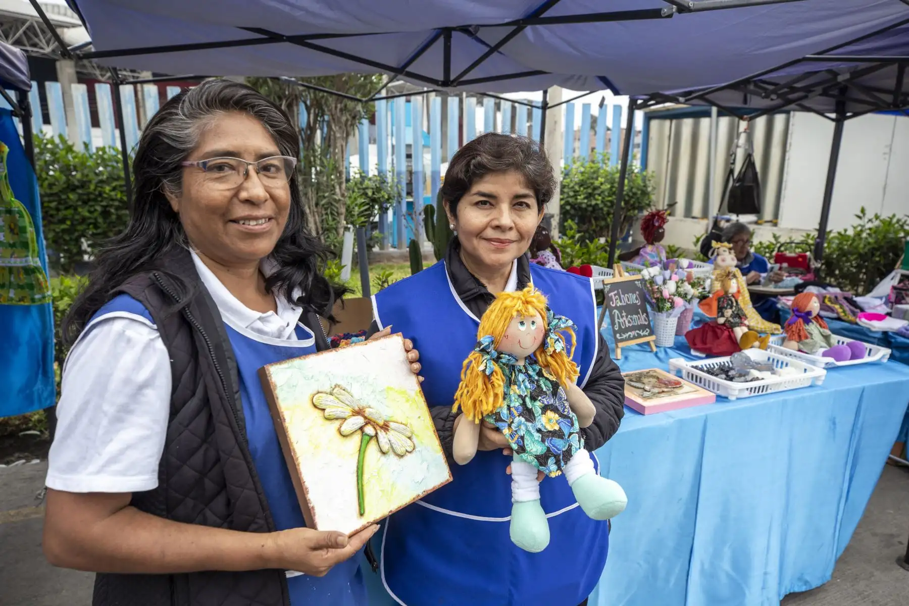 Día Nacional de la Persona con Discapacidad: usuarios de los CERPS EsSalud participan de feria artesanal y gastronómica. Foto: EsSalud