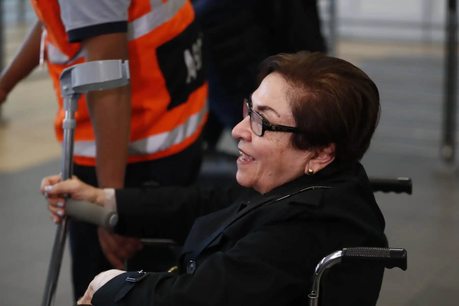 18 peruanos repatriados desde Israel llegaron al Aeropuerto Internacional Jorge Chávez, procedentes de Quito, Ecuador, pudiendo así reencontrarse con sus familiares y seres queridos. Foto: ANDINA/ Daniel Bracamonte