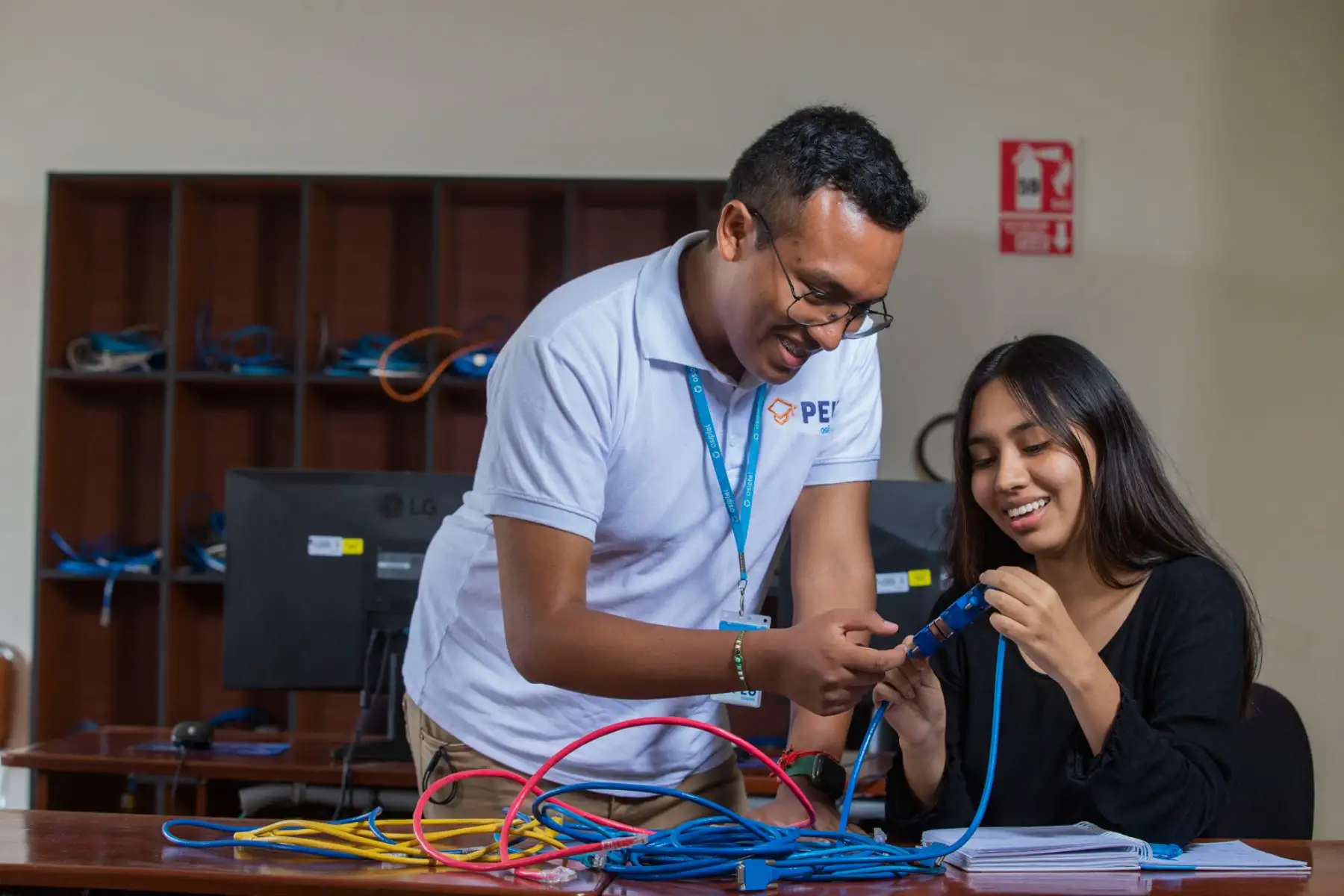 Becas de Osiptel.
