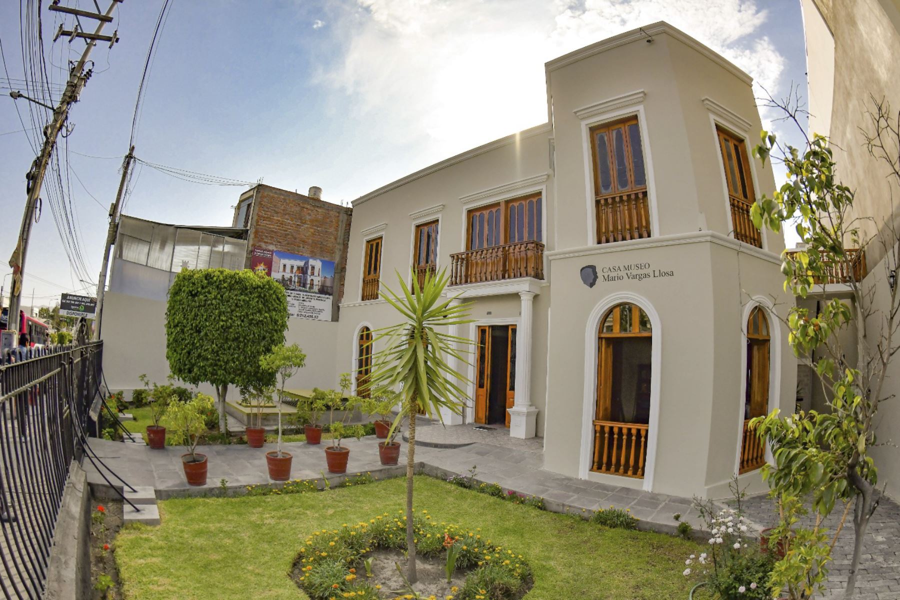 La Casa Museo Mario Vargas Llosa está ubicada en la avenida Parra 101, Cercado de Arequipa. Foto: ANDINA/Gore Arequipa