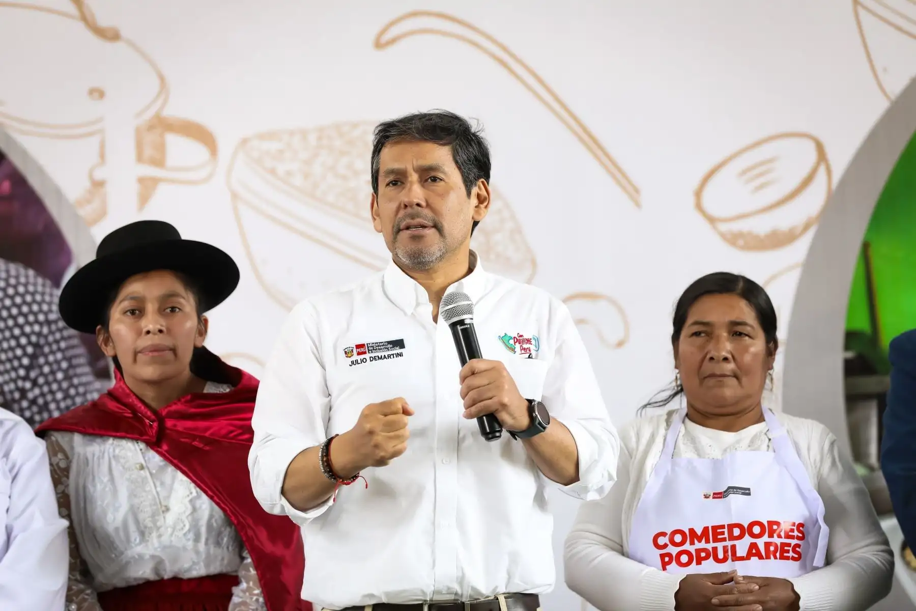 Con el objetivo de contribuir a la seguridad alimentaria de los usuarios de comedores y ollas comunes de Ayacucho y mejorar su alimentación, el ministro de Desarrollo e Inclusión Social (Midis): Foto: ANDINA/ Difusión