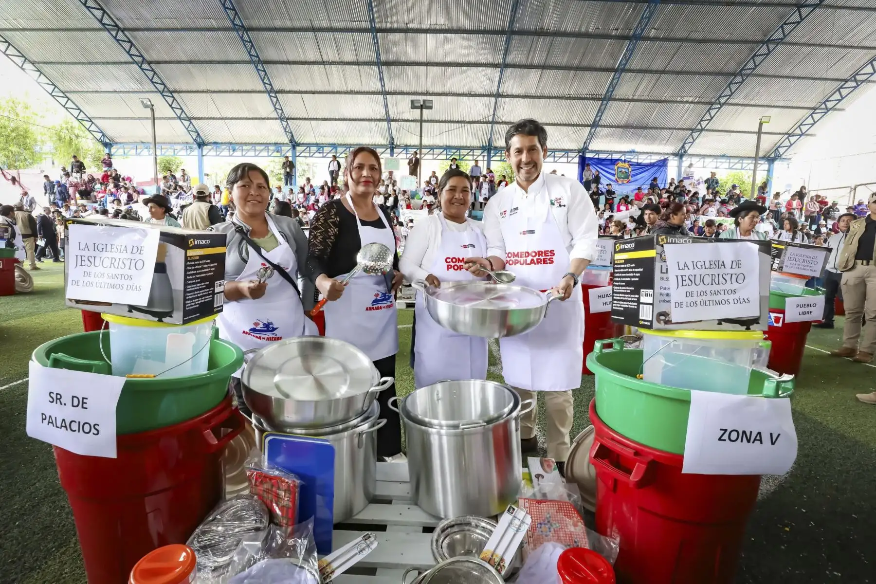 Con el objetivo de contribuir a la seguridad alimentaria de los usuarios de comedores y ollas comunes de Ayacucho y mejorar su alimentación, el ministro de Desarrollo e Inclusión Social (Midis): Foto: ANDINA/ Difusión