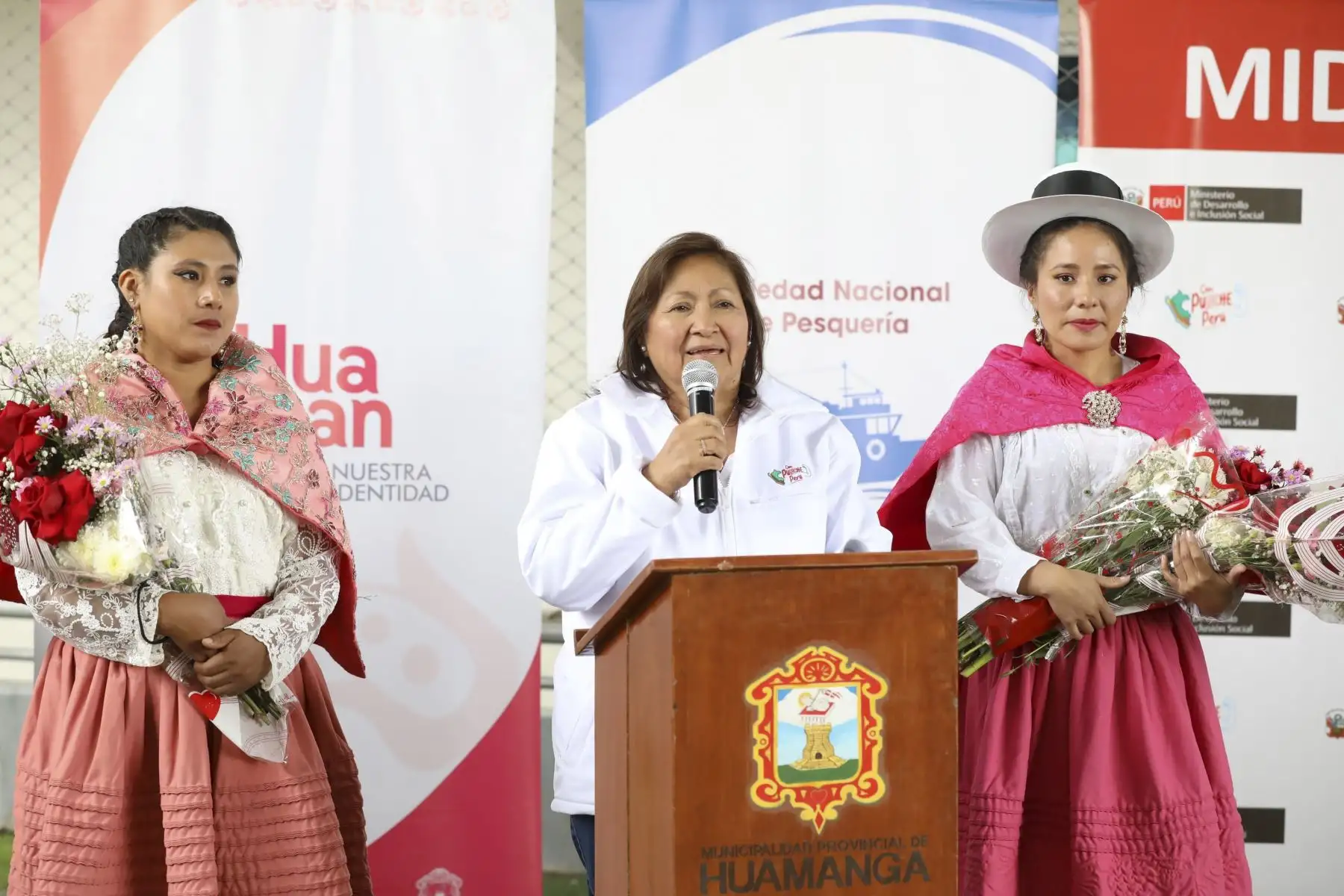 Con el objetivo de contribuir a la seguridad alimentaria de los usuarios de comedores y ollas comunes de Ayacucho y mejorar su alimentación, el ministro de Desarrollo e Inclusión Social (Midis): Foto: ANDINA/ Difusión