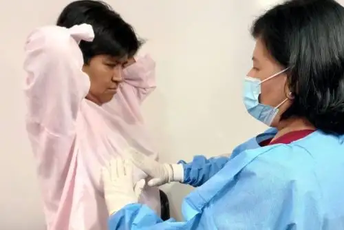 Actualmente los exámenes para detectar enfermedades oncológicas son más específicos y focalizados, la prevención y la medicina están más personalizadas, y ya existen registros de cáncer a nivel nacional. ANDINA/ Minsa.