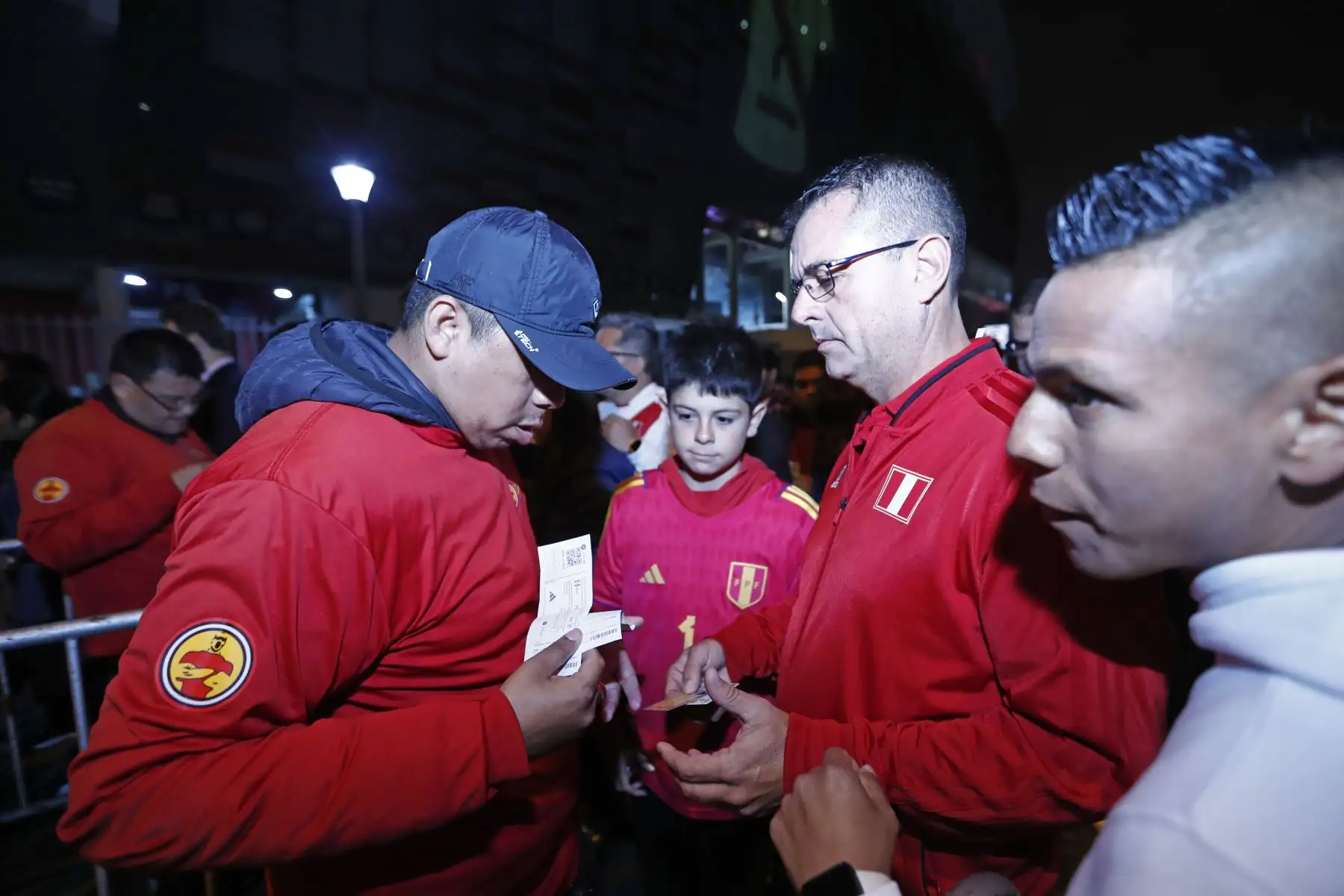 Medidas de seguridad en los exteriores del Estadio Nacional. Foto: ANDINA/ Daniel Bracamonte