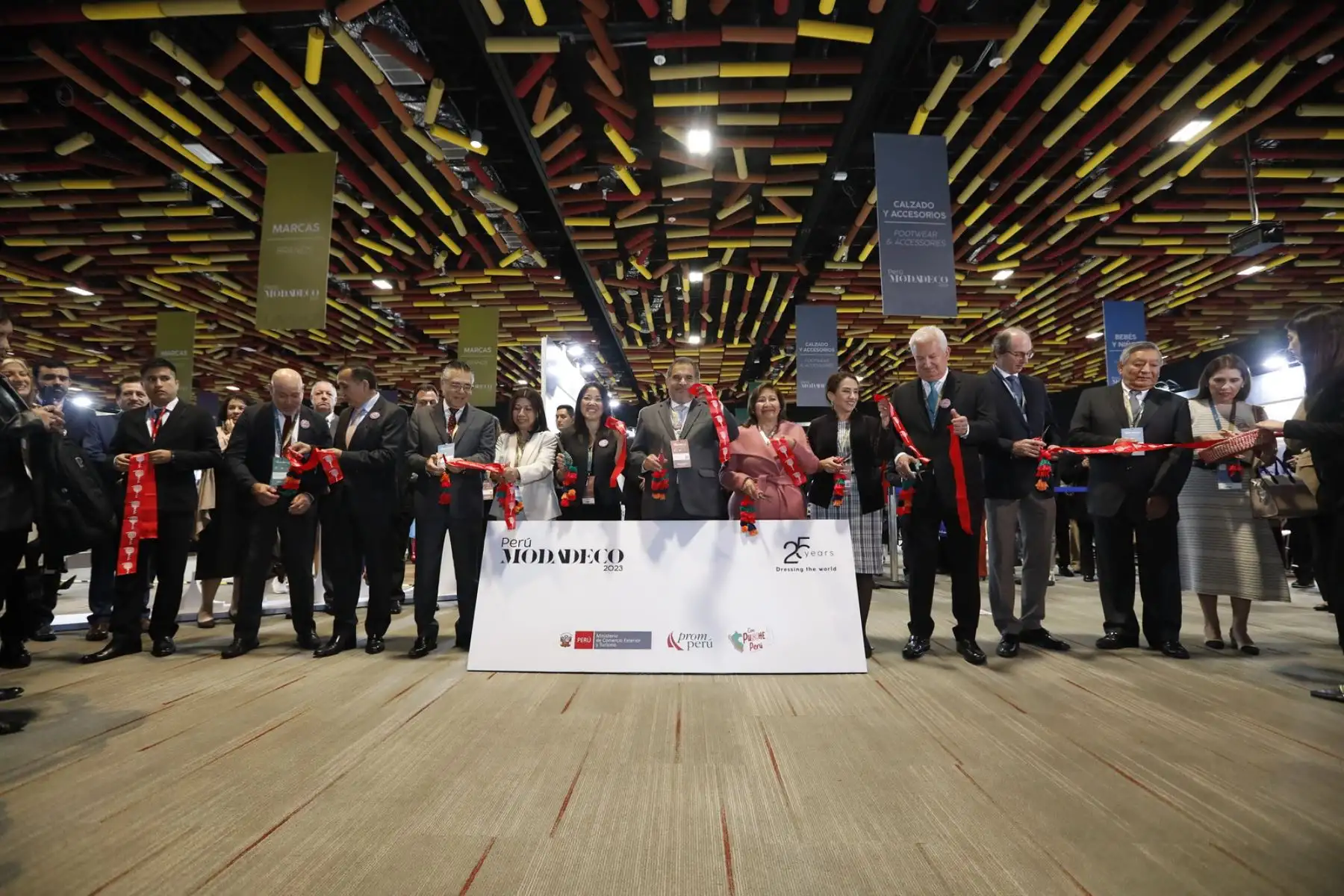 Con la participación de 200 empresas exportadoras y con potencial exportador dedicadas a la industria de la vestimenta y la decoración, Perú Moda Deco 2023 abrió sus puertas a más de 200 compradores. Cortesía Promperú