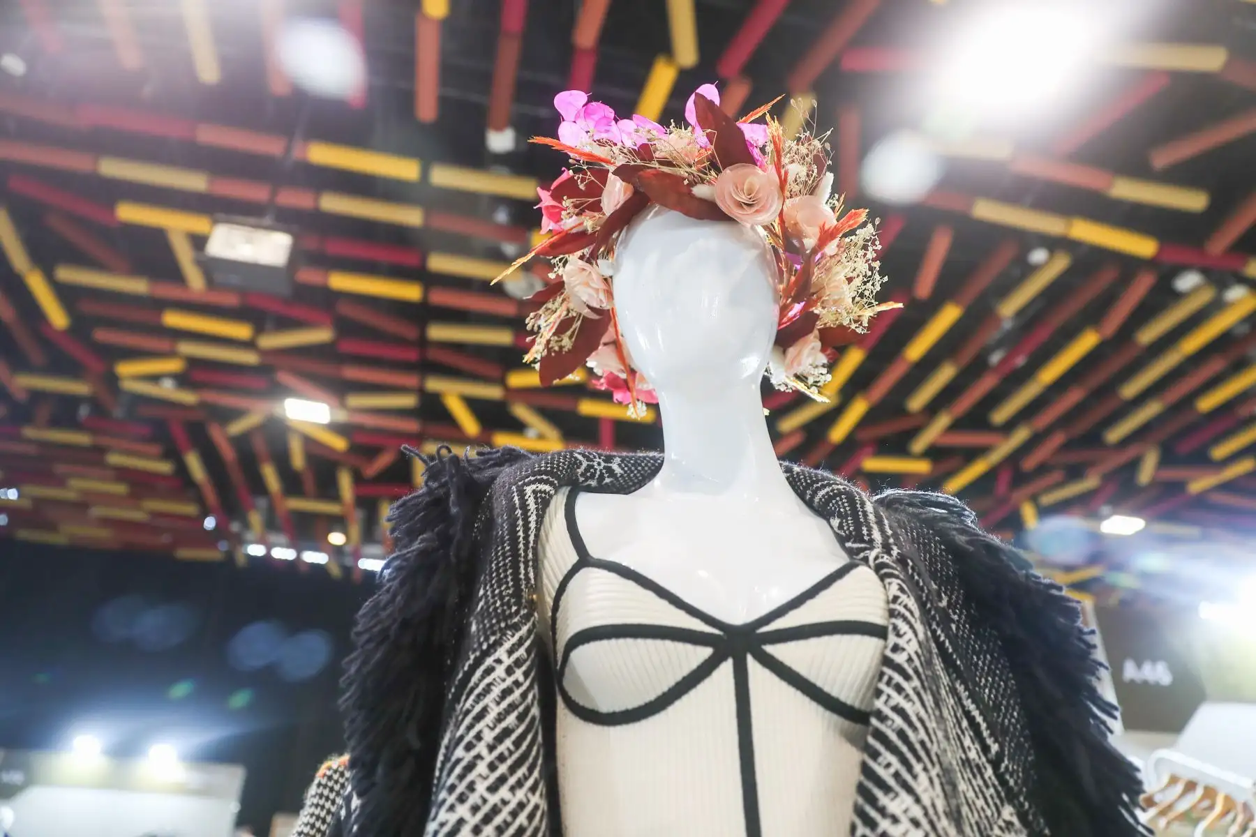El Perú Moda Deco, organizado por la Comisión de Promoción del Perú para la Exportación y el Turismo (Promperú), se inauguró hoy con la participación de 200 expositoras peruanas, que mostrarán al mundo lo mejor de nuestra producción en el sector textil-confecciones y artículos de decoración. 
Foto: ANDINA/Ricardo Cuba