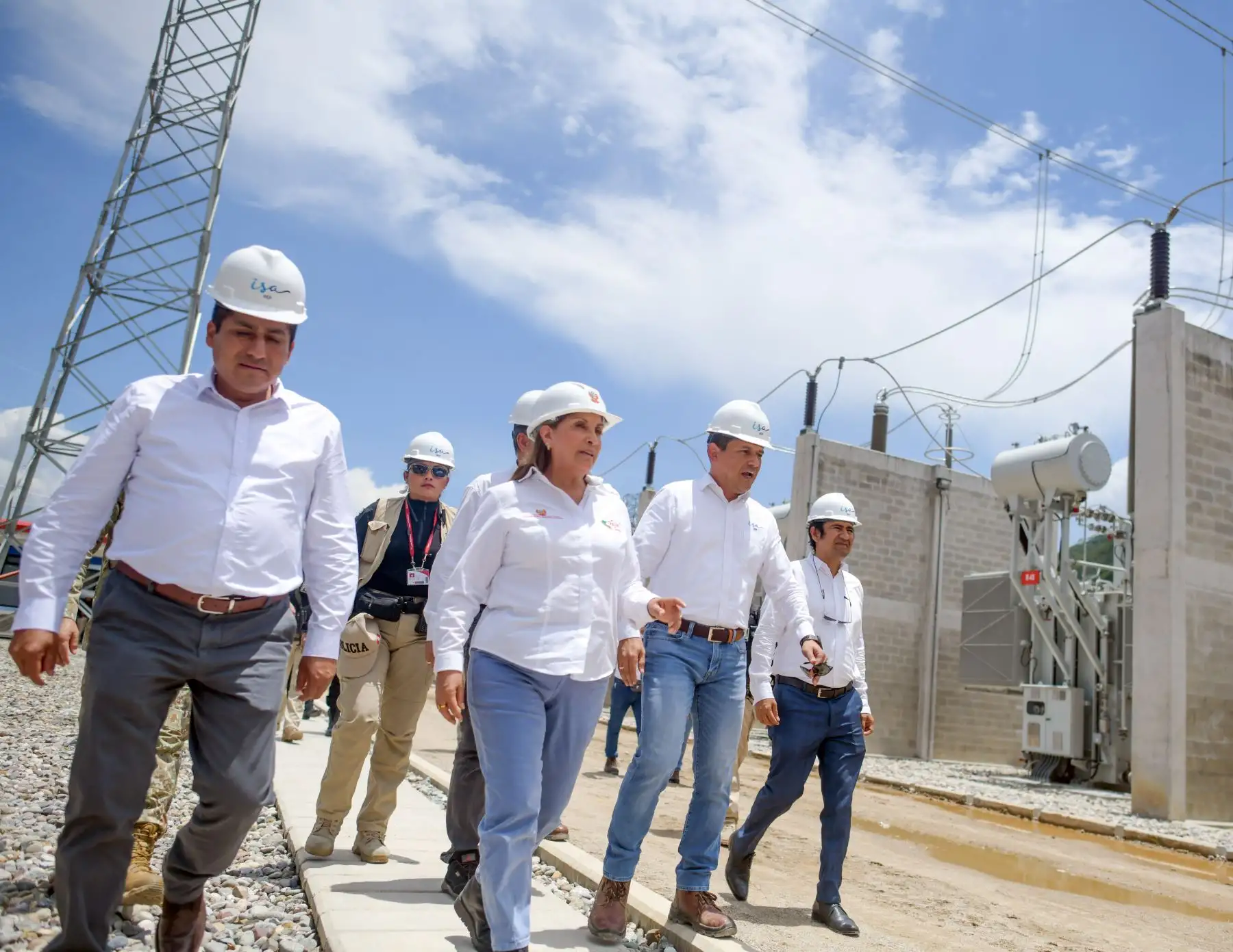 La presidenta Dina Boluarte participó en la inauguración del proyecto de transmisión eléctrica “Enlace 500kV Mantaro -Nueva Yanango – Carapongo y Subestaciones Asociadas (COYA)". Foto: ANDINA/ Prensa Presidencia