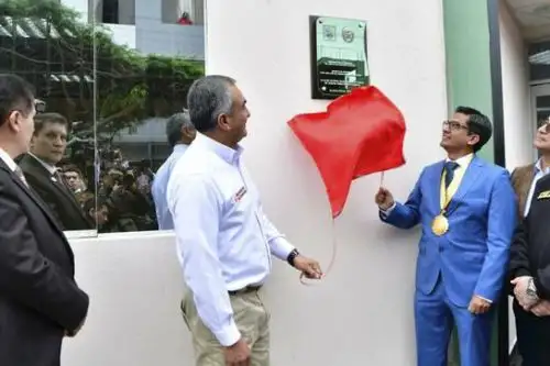 El ministro del Interior, Vicente Romero, y el alcalde de San Martín de Porres, Hernán Sifuentes, inauguraron nuevo local donde operará la brigada policial contra la criminalidad. ANDINA/ Mininter.