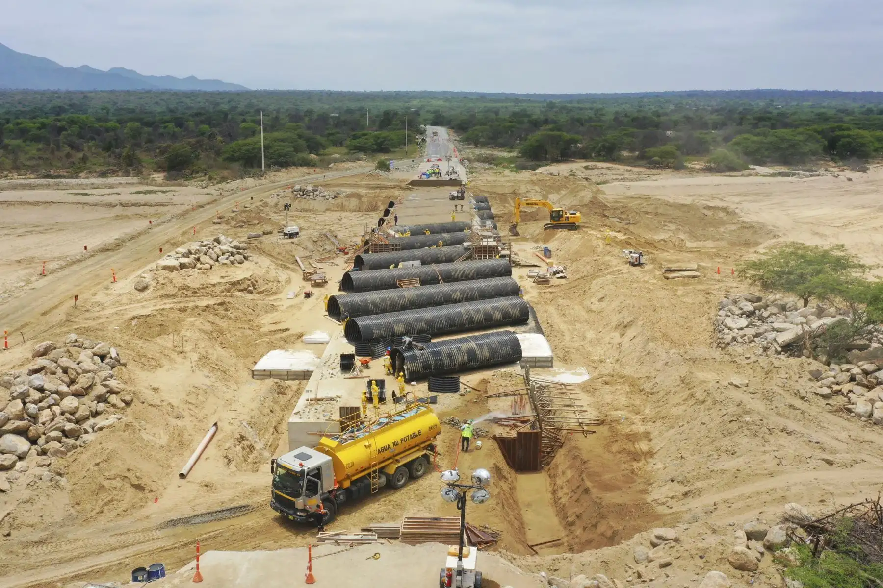Presidenta Boluarte sobrevoló obras de prevención en ríos de Lambayeque ante fenómeno El Niño.
Foto: ANDINA/Prensa Presidencia