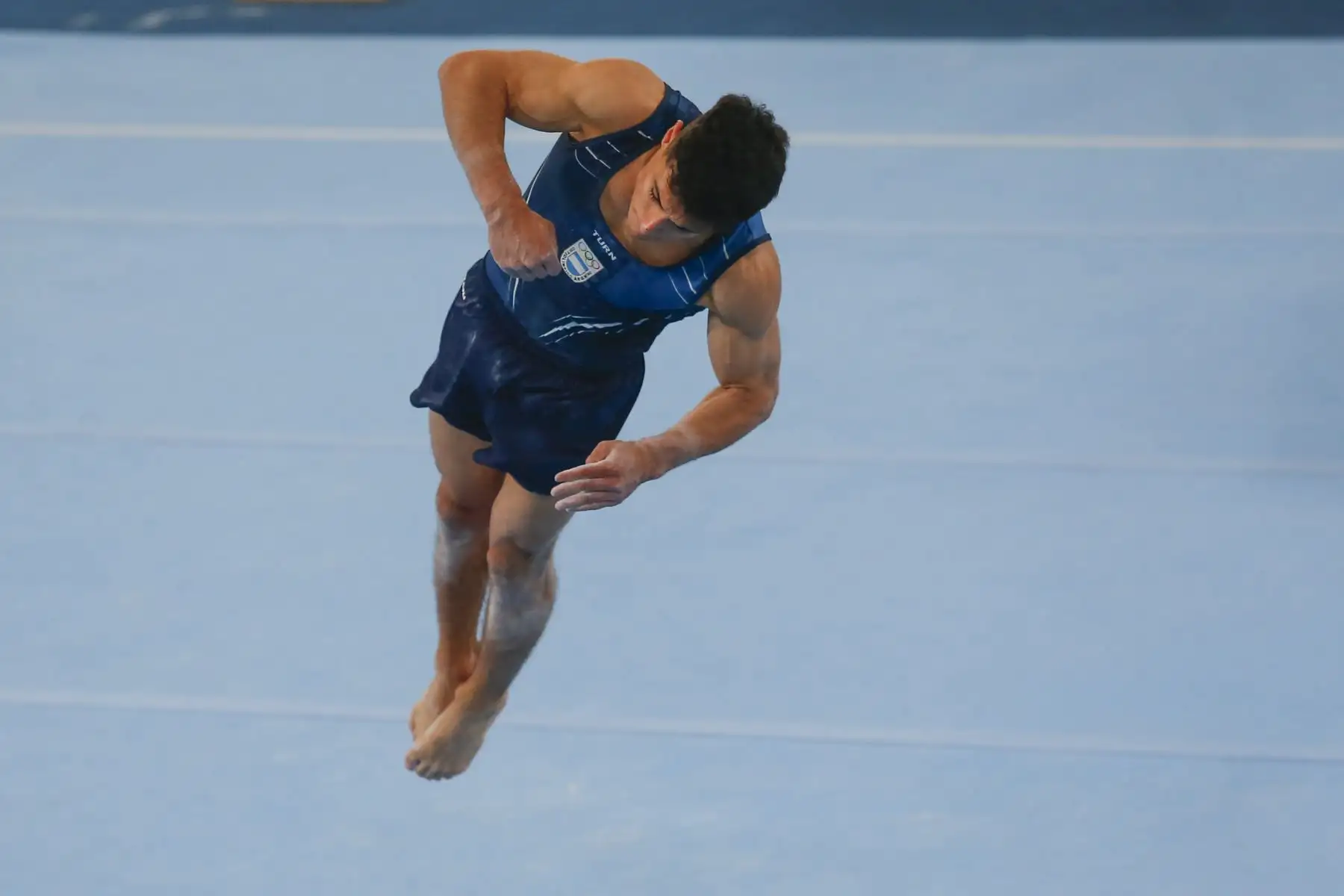 Santiago Mayor de Argentina compite en la prueba piso en la gimnasia rítmica masculina hoy, durante los Juegos Panamericanos 2023 en Santiago (Chile). 
Foto: EFE