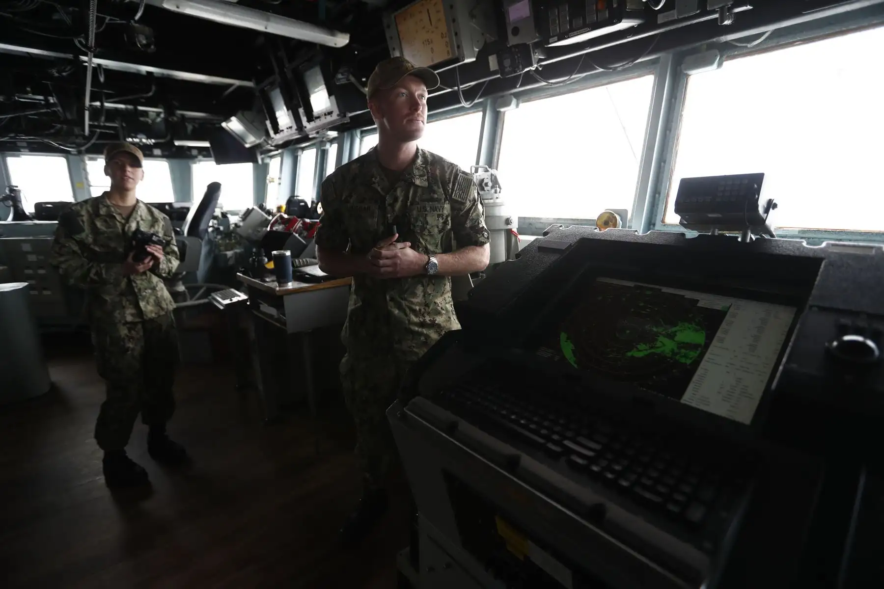 Esta es la torre de control del buque de guerra USS Momsen de la Armada de los Estados Unidos, que actualmente se encuentra fondeado frente a las costas del Callao para participar en el ejercicio multinacional SIFOREX Silent Firce Exercise XII 2023. Foto: ANDINA/Daniel Bracamonte