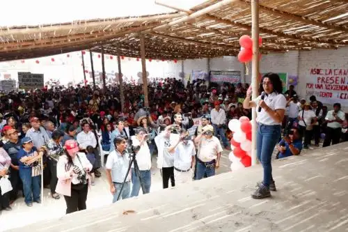 Ministra de Cultura, Leslie Urteaga, participa en actividad en Huaura.