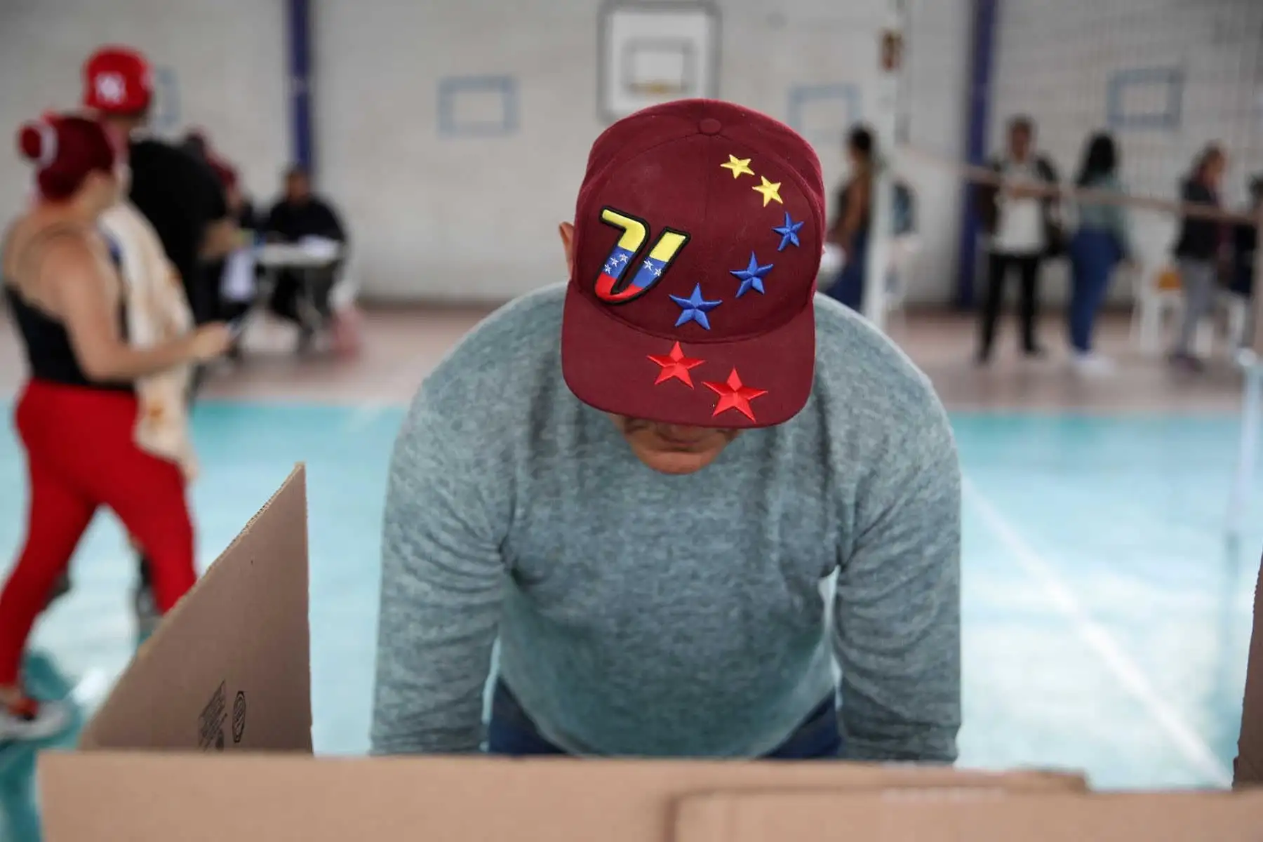 Miles de venezolanos votaron para elegir al candidato de la oposición para las presidenciales de 2024. Foto:  EFE