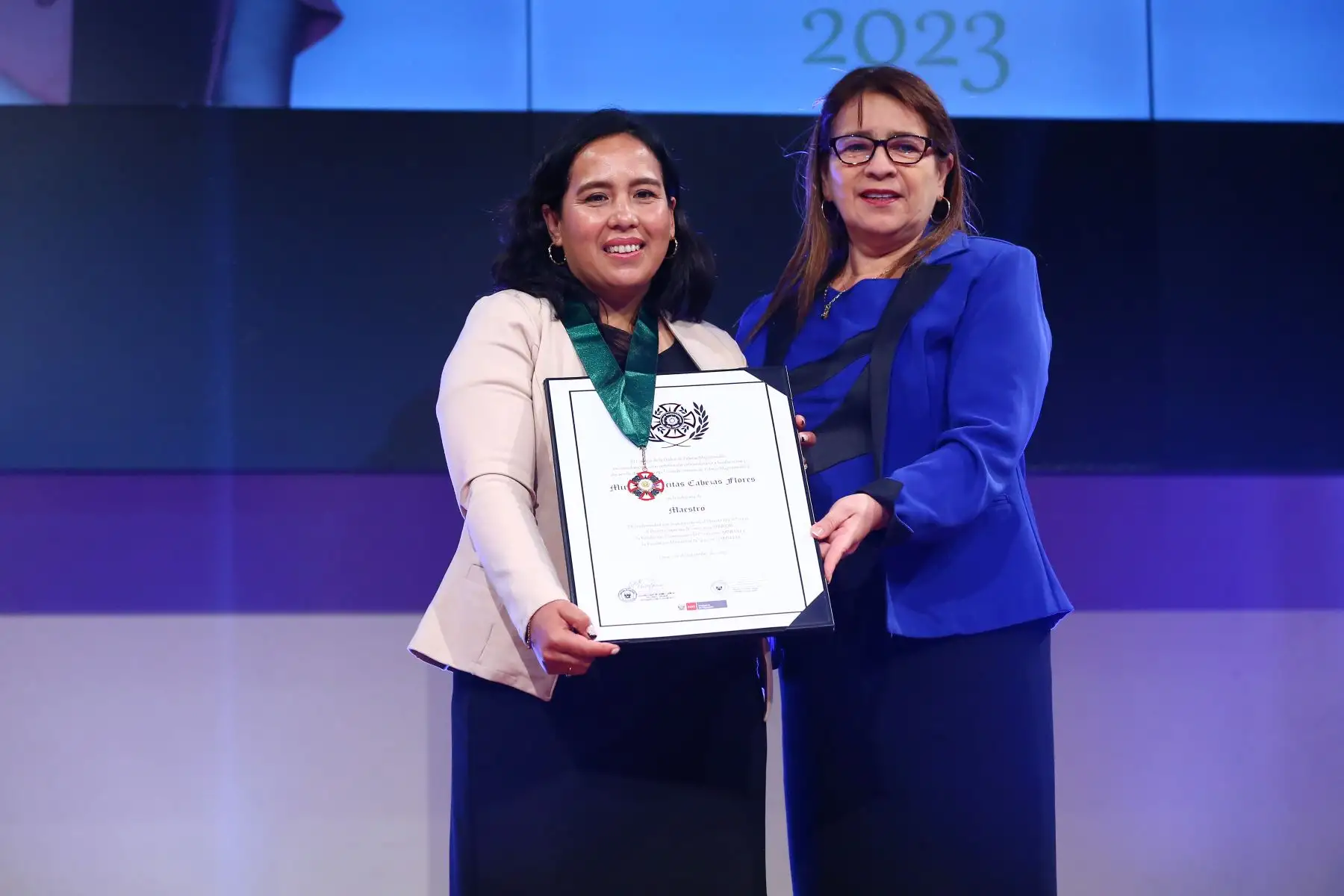 Ella es Miriam Cabezas, ganadora de las Palmas Magisteriales 2022, en la categoría de Maestro. Es directora de la escuela rural multigrado N°55006-11, ubicada en la comunidad de Santiago Pata, en el distrito de Huancaray, provincia de Andahuaylas, Apurimac.
Foto: Archivo personal