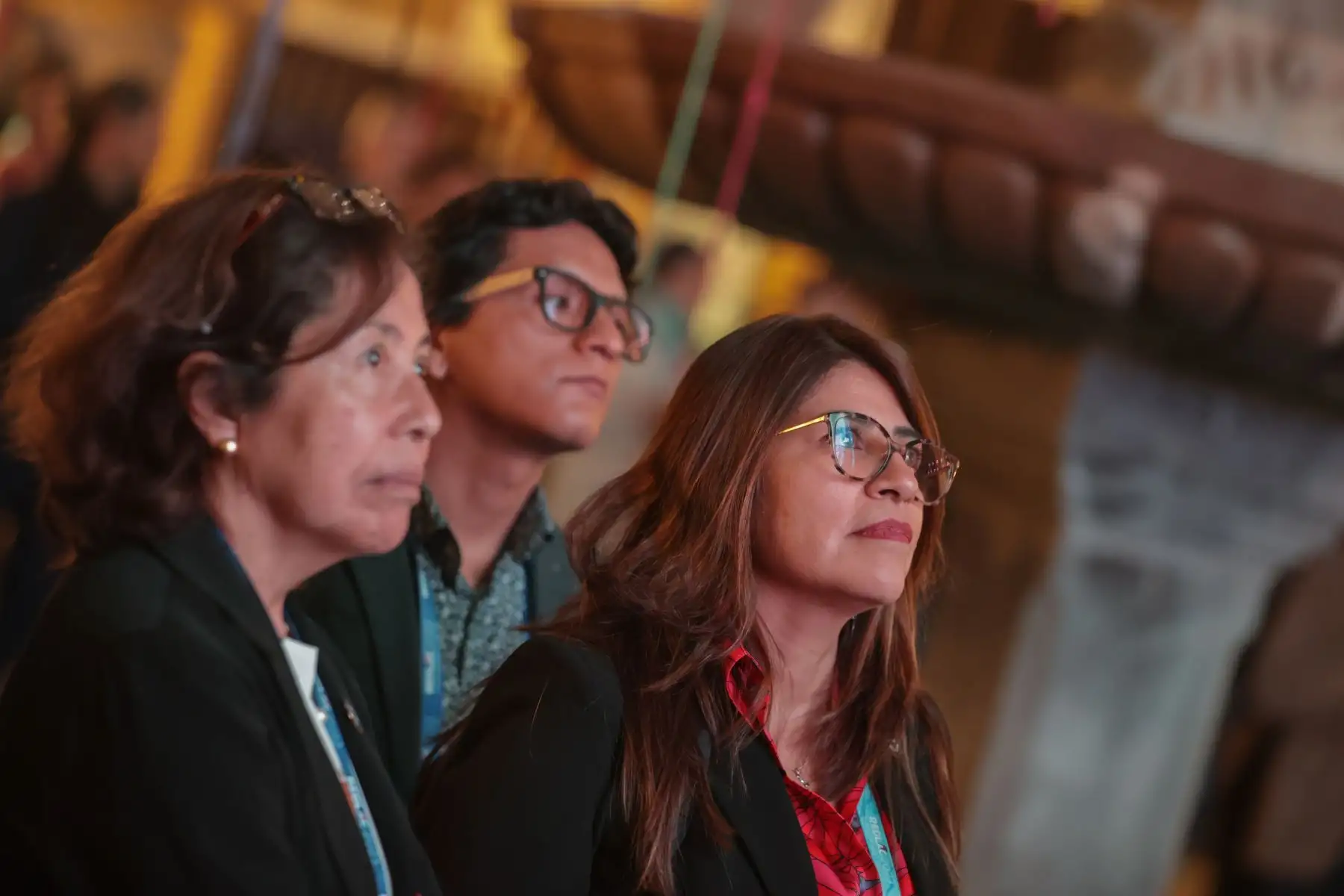 La ministra de Ambiente, Albina Ruíz, el alcalde de la ciudad de Cusco, Luis Pantoja, el director ejecutivo de Profonanpe, Anton Willems, acompañados por  autoridades de diferentes instituciones y directivos de empresas aliadas, participaron de la clausura del primer día del XXV Congreso Internacional de la Red de Fondos Ambientales de Latinoamérica y el Caribe y la celebración por los 30 años de Profonanpe, el único fondo ambiental del Perú, que se lleva a cabo en la cuidad de Cusco.
Foto: ANDINA/Andrés Valle
