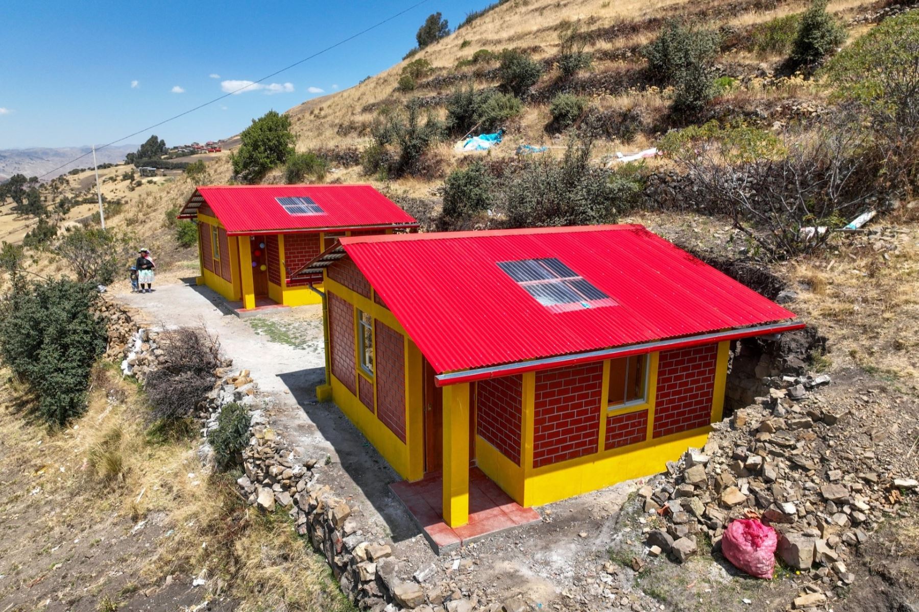 El sector Vivienda construye miles de módulos bioclimáticos para enfrentar las bajas temperaturas en Puno. Foto: MVCS/Difusión