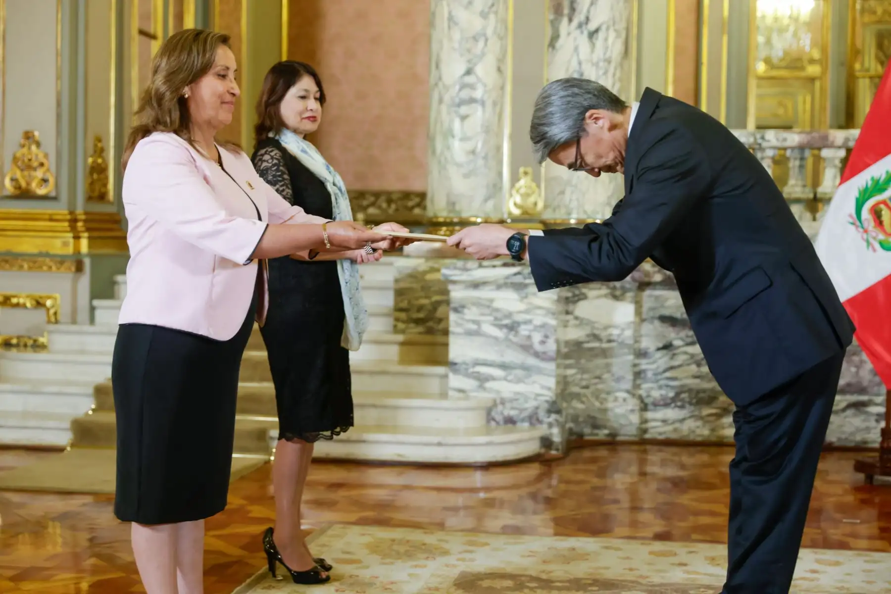 Presidenta Dina Boluarte presidió ceremonia de presentación de cartas credenciales de embajadores residentes de Países Bajos, Austria, Brasil, Indonesia y Japón. Foto: ANDINA/ Prensa Presidencia