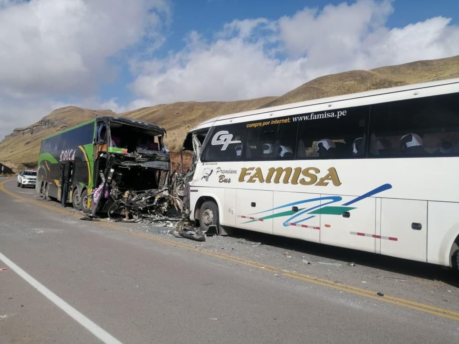 Dos buses de transporte interprovincial chocaron en la carretera Cusco-Arequipa. El accidente dejó cinco muertos y 45 heridos. ANDINA/Difusión