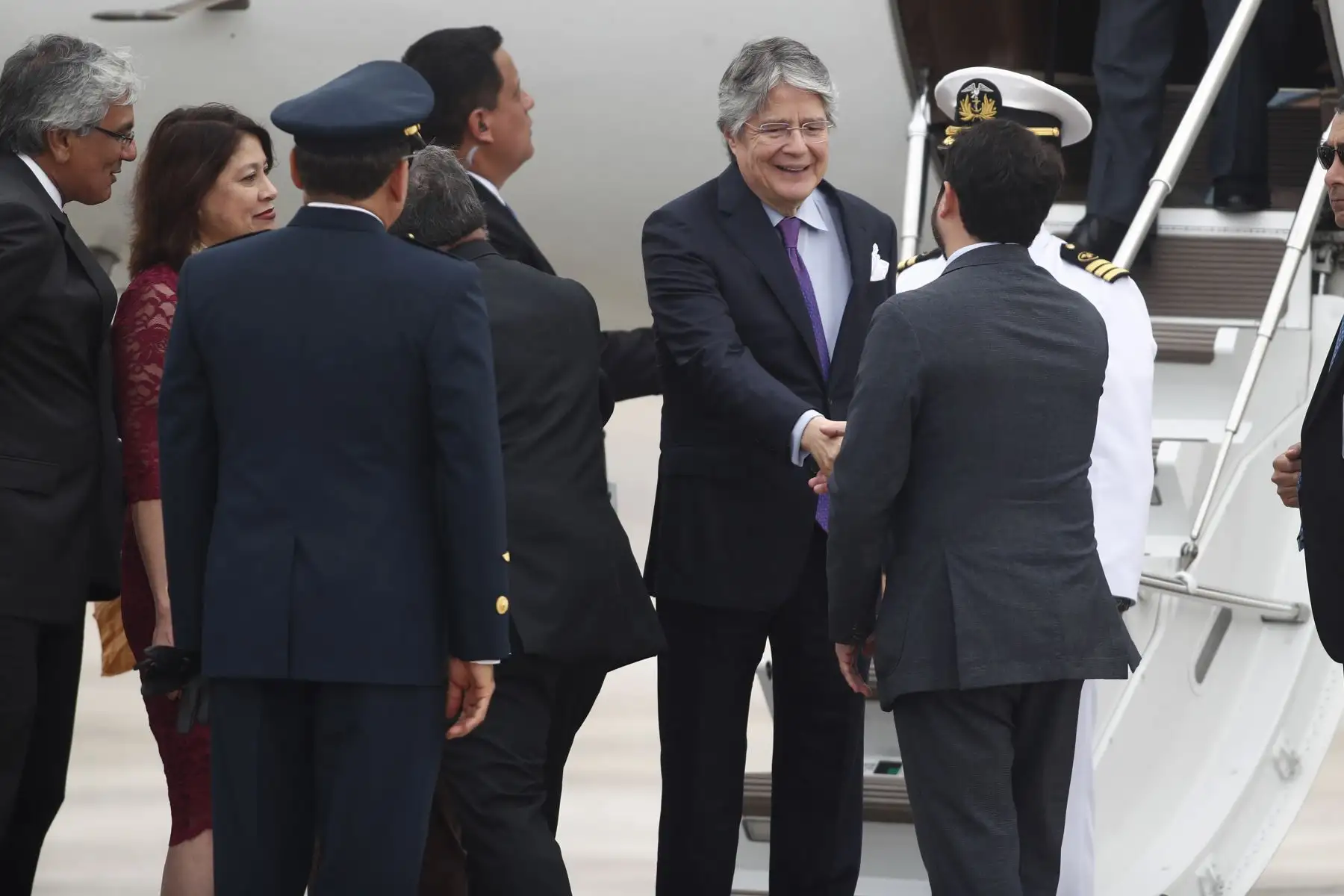 El presidente de Ecuador, Guillermo Lasso, llegó al Perú para participar en las actividades oficiales de conmemoración del 25 aniversario de la suscripción de los Acuerdos de Paz de Brasilia entre Perú y Ecuador.
Foto: ANDINA/Daniel Bracamonte