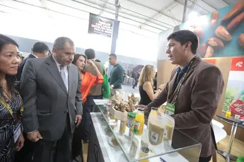 Las 16 organizaciones beneficiarias de la Ruta Productiva Exportadora (RPE) que participaron en la 15° edición de la Feria Expoalimentaria, Cortesía Mincetur