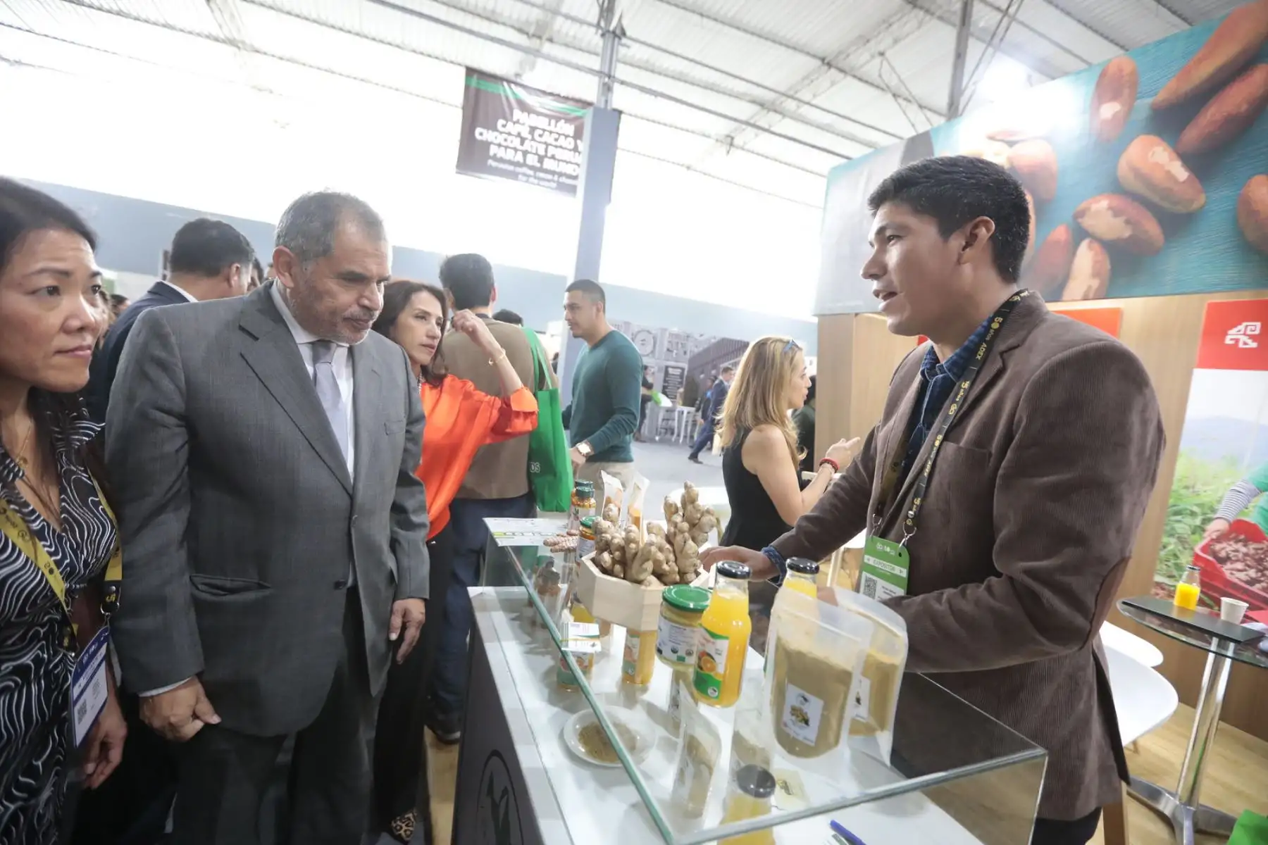 Las 16 organizaciones beneficiarias de la Ruta Productiva Exportadora (RPE) que participaron en la 15° edición de la Feria Expoalimentaria, Cortesía Mincetur