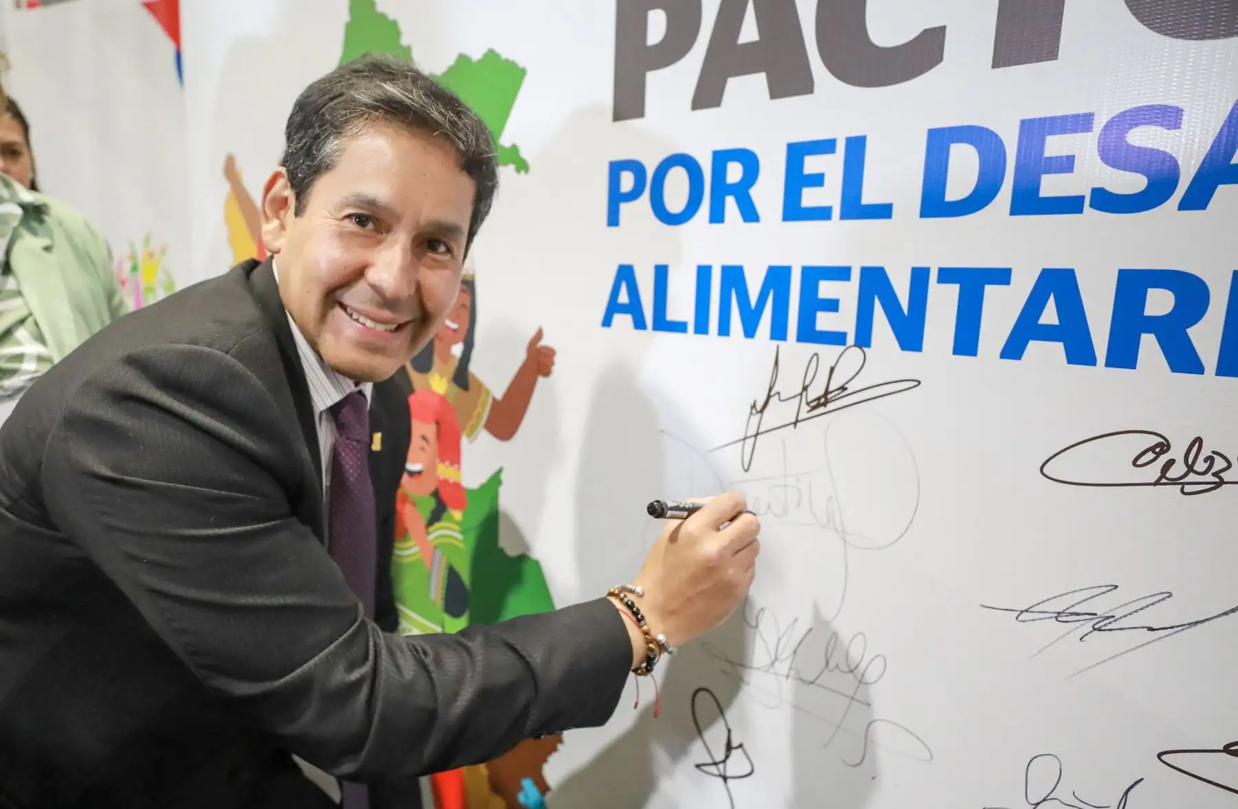El titular del Midis, Julio Demartini, lideró la primera sesión de Cidis, que busca promover el trabajo intergubernamental con enfoque multisectorial. Foto: ANDINA/Midis